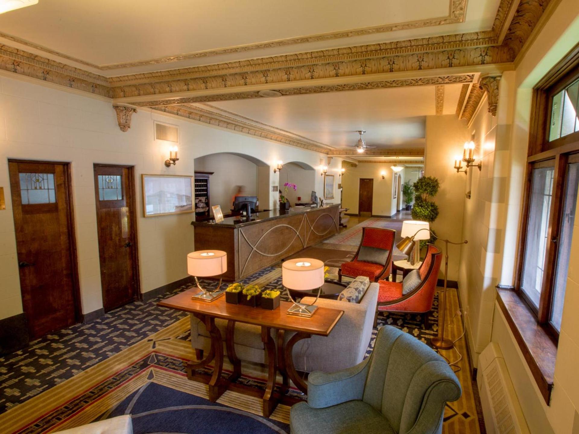 The Plaza Hotel - Milwaukee photo 16