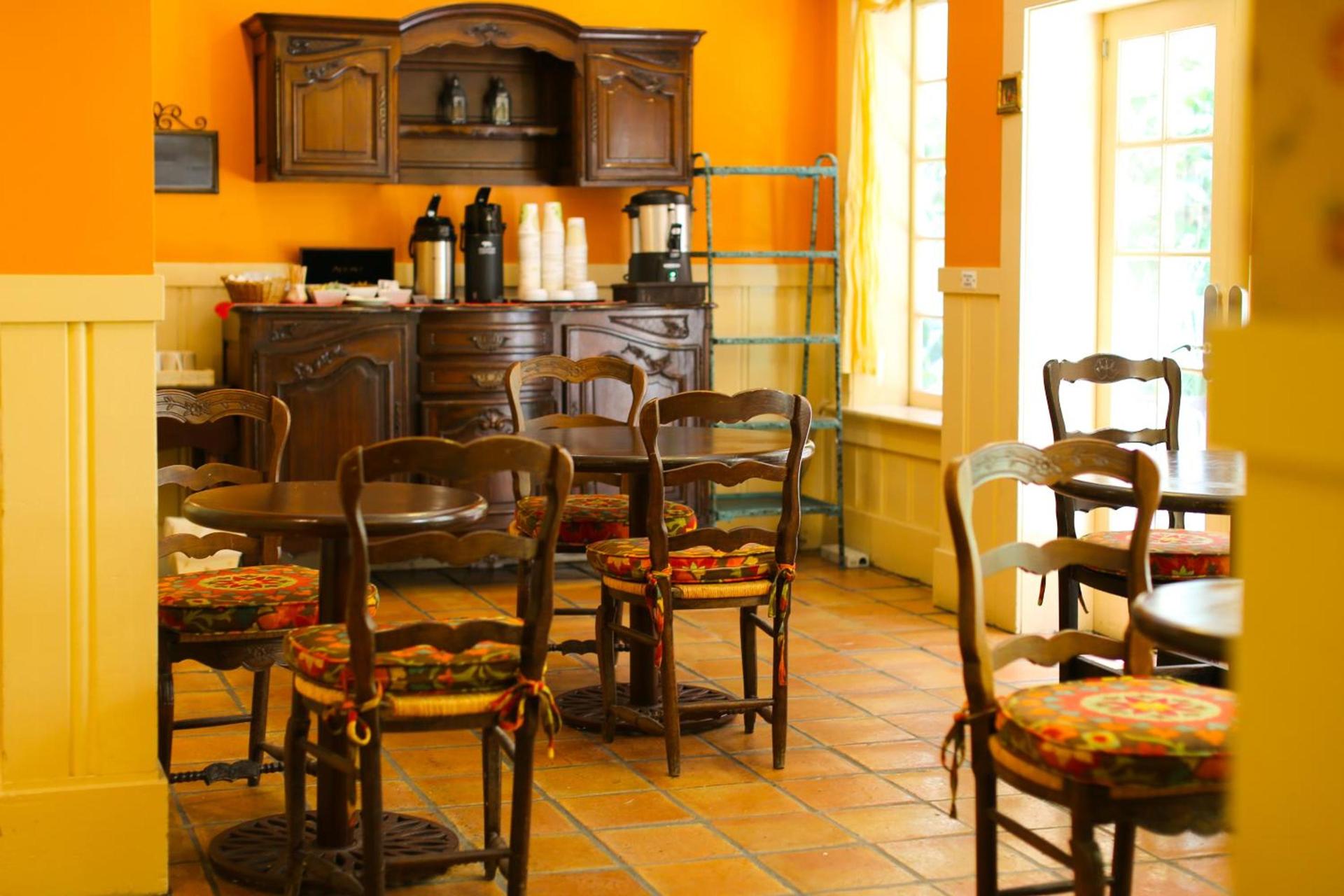 Petite Auberge photo 33