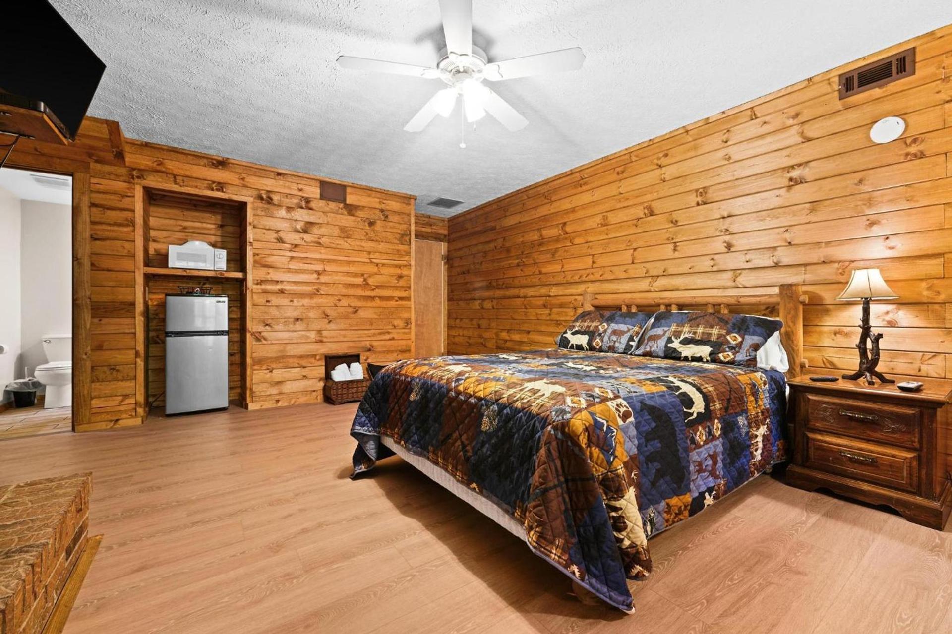 Cascades Inn photo 63