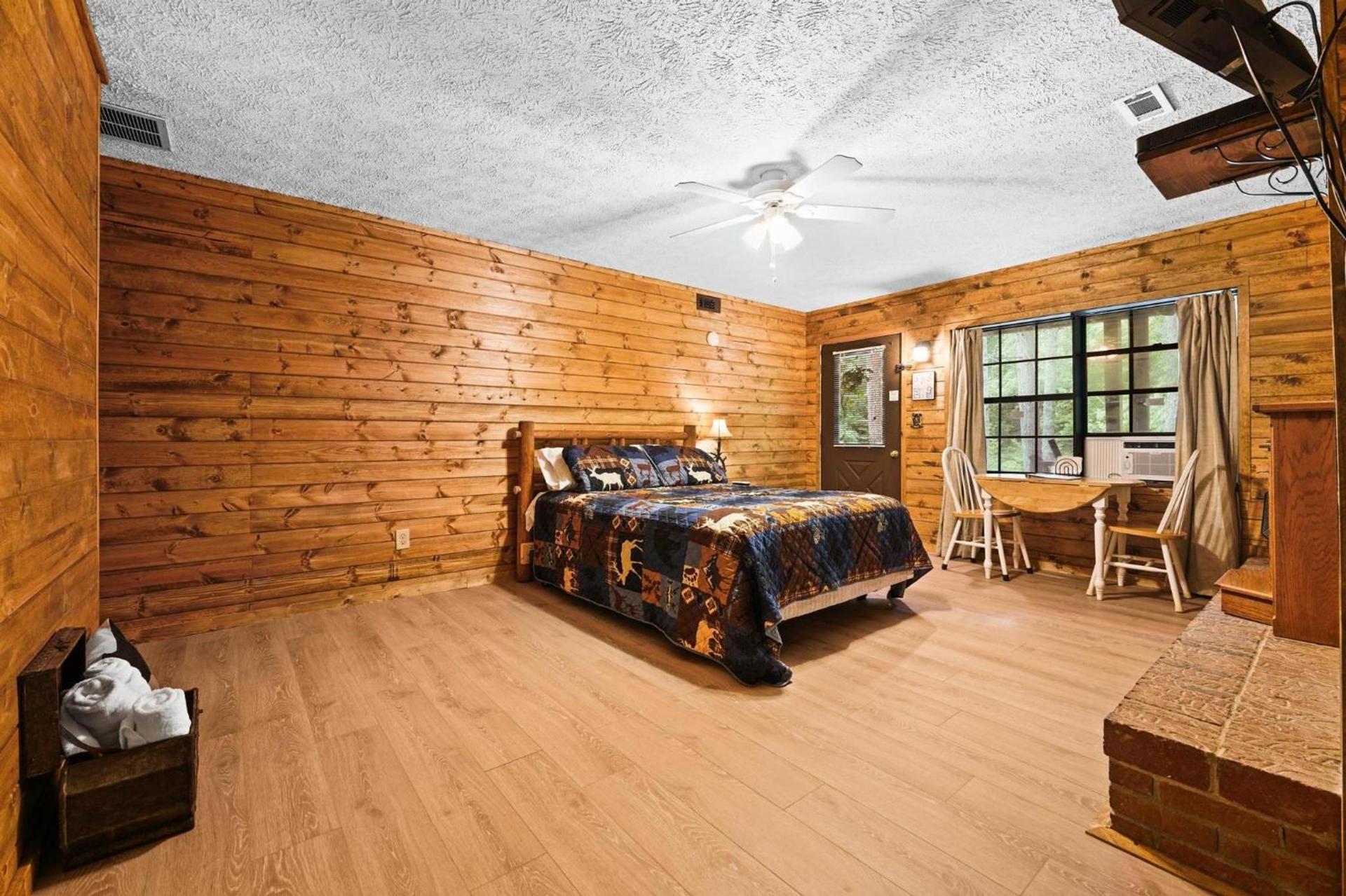 Cascades Inn photo 62