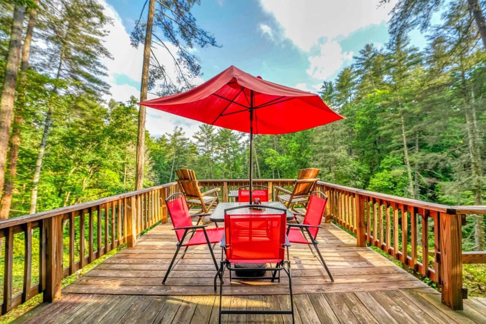 Cascades Inn photo 86