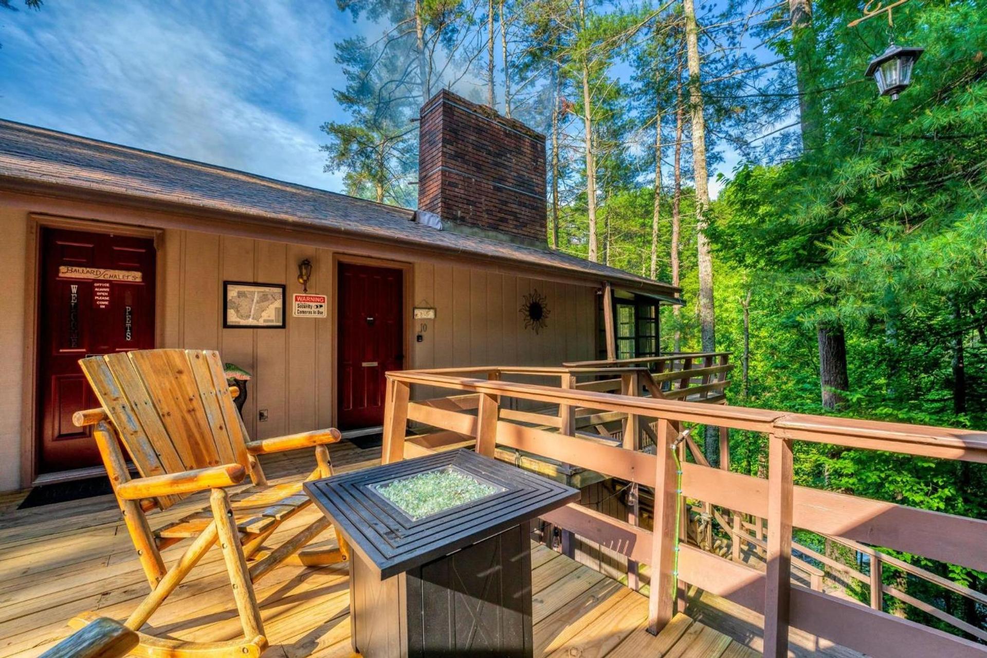 Cascades Inn photo 99
