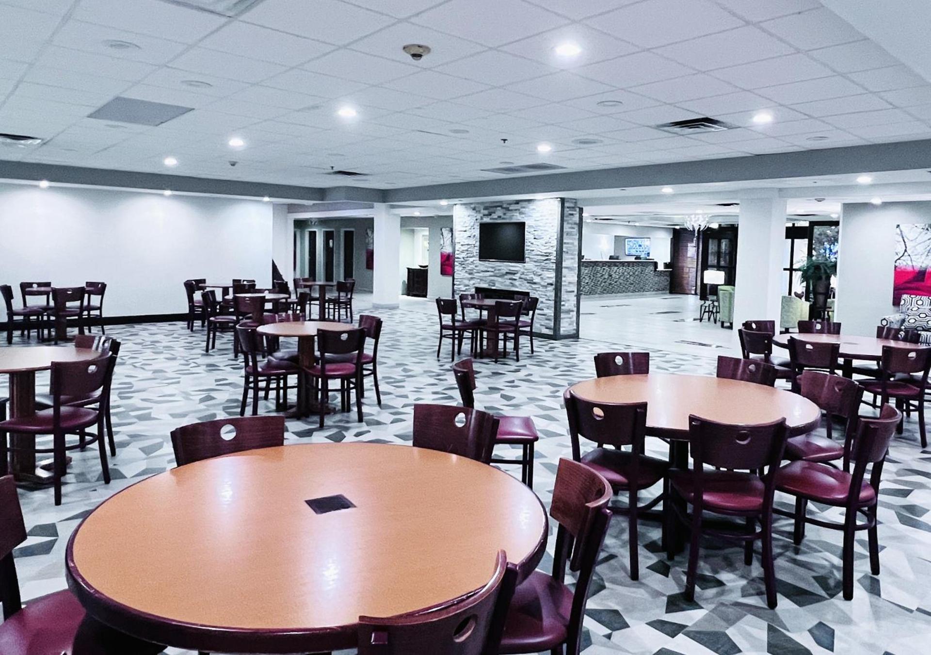 Indy Hotel photo 13