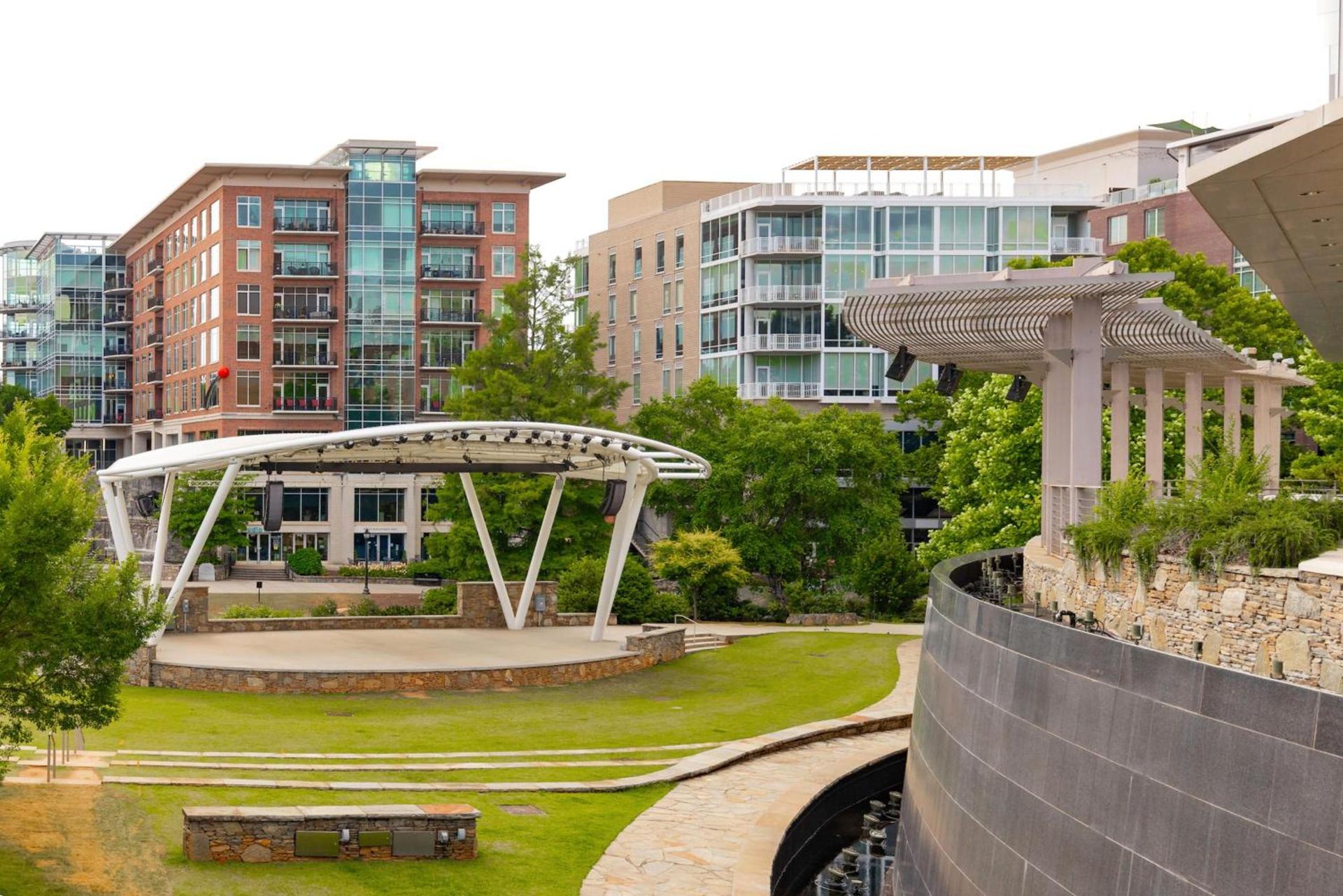 Hilton Greenville photo 57