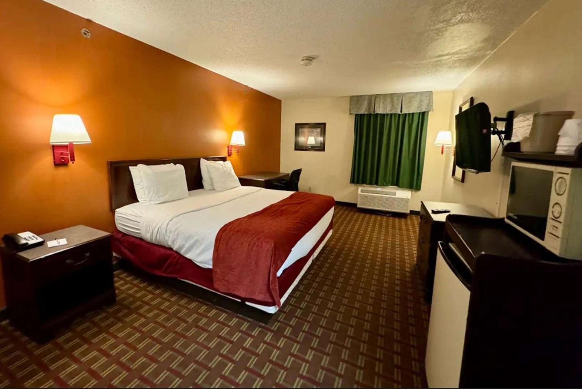 Baymont by Wyndham Mason photo 12