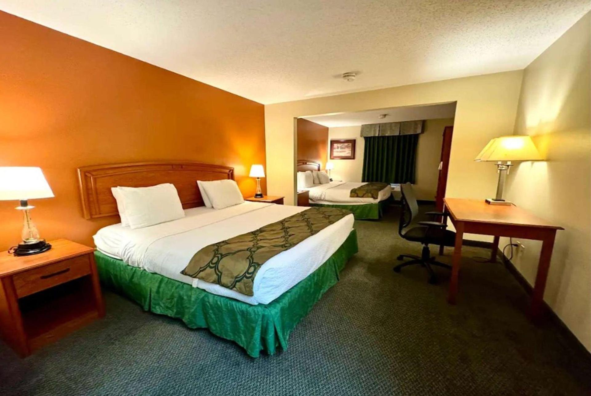 Baymont by Wyndham Mason photo 16
