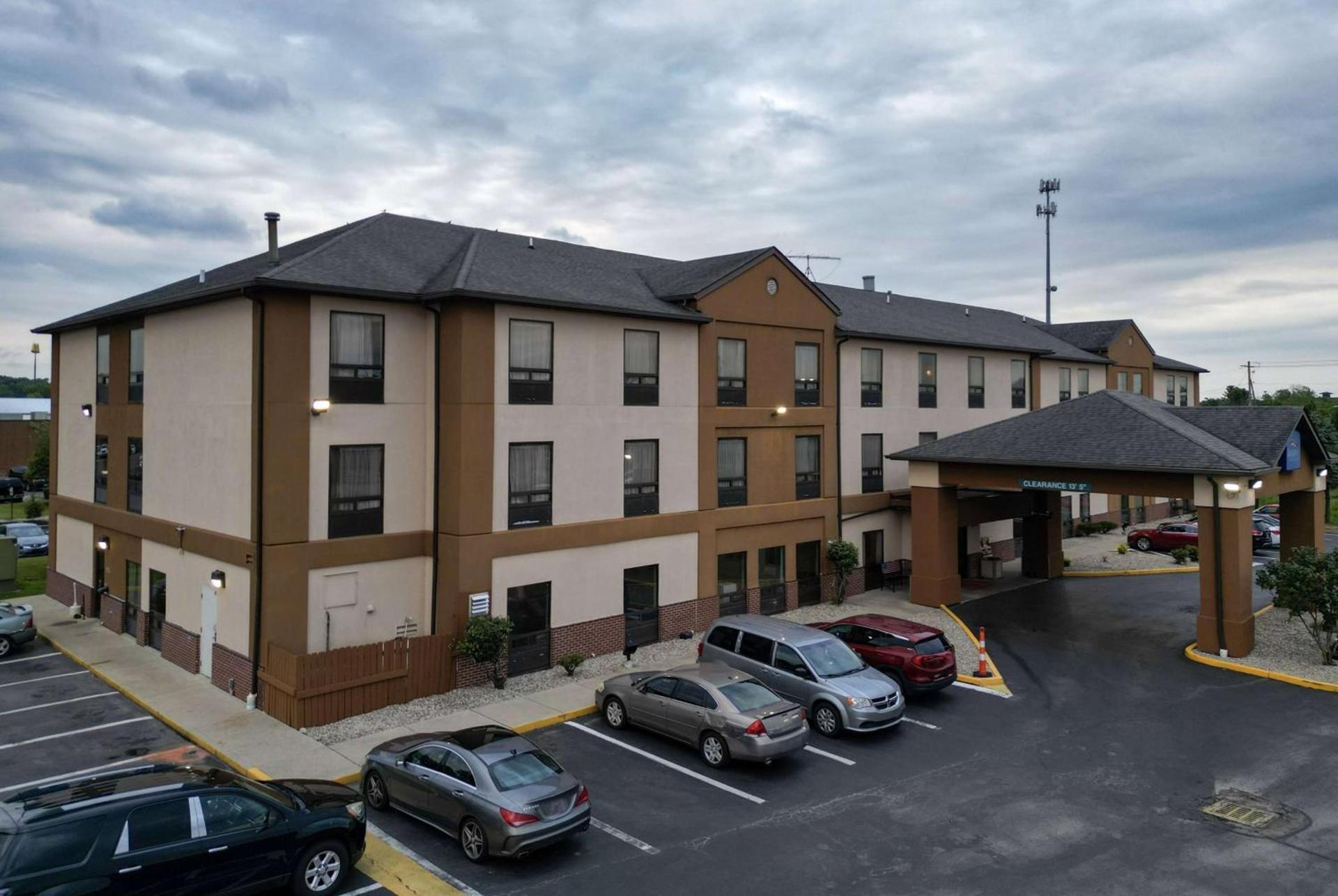 Baymont by Wyndham Mason photo 3