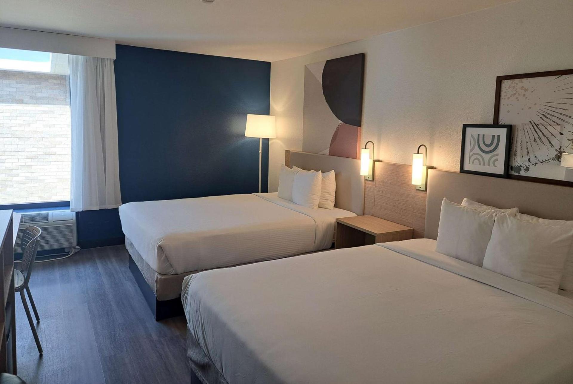 Spark by Hilton Richardson Dallas photo 9