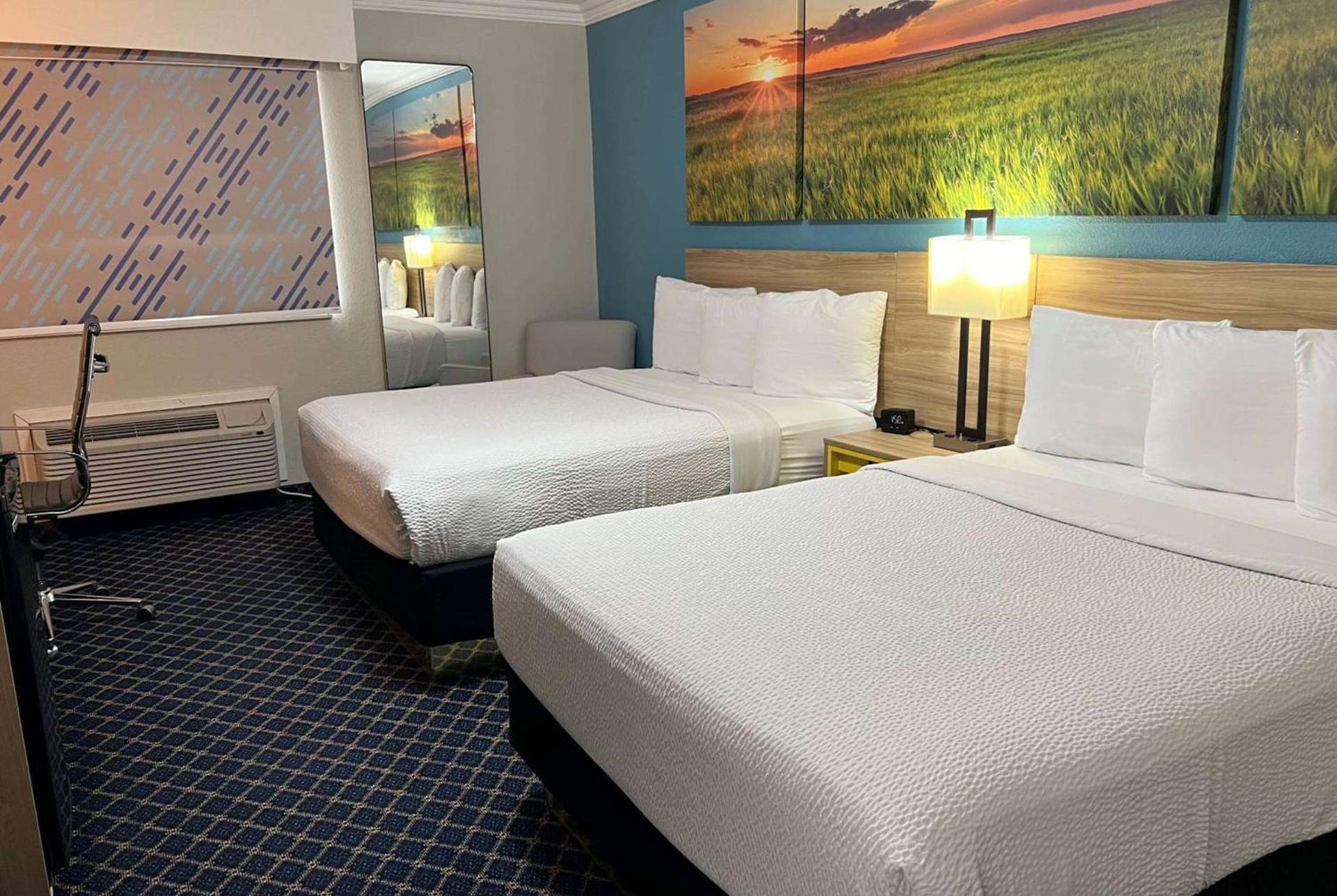 Days Inn by Wyndham Dalhart photo 10