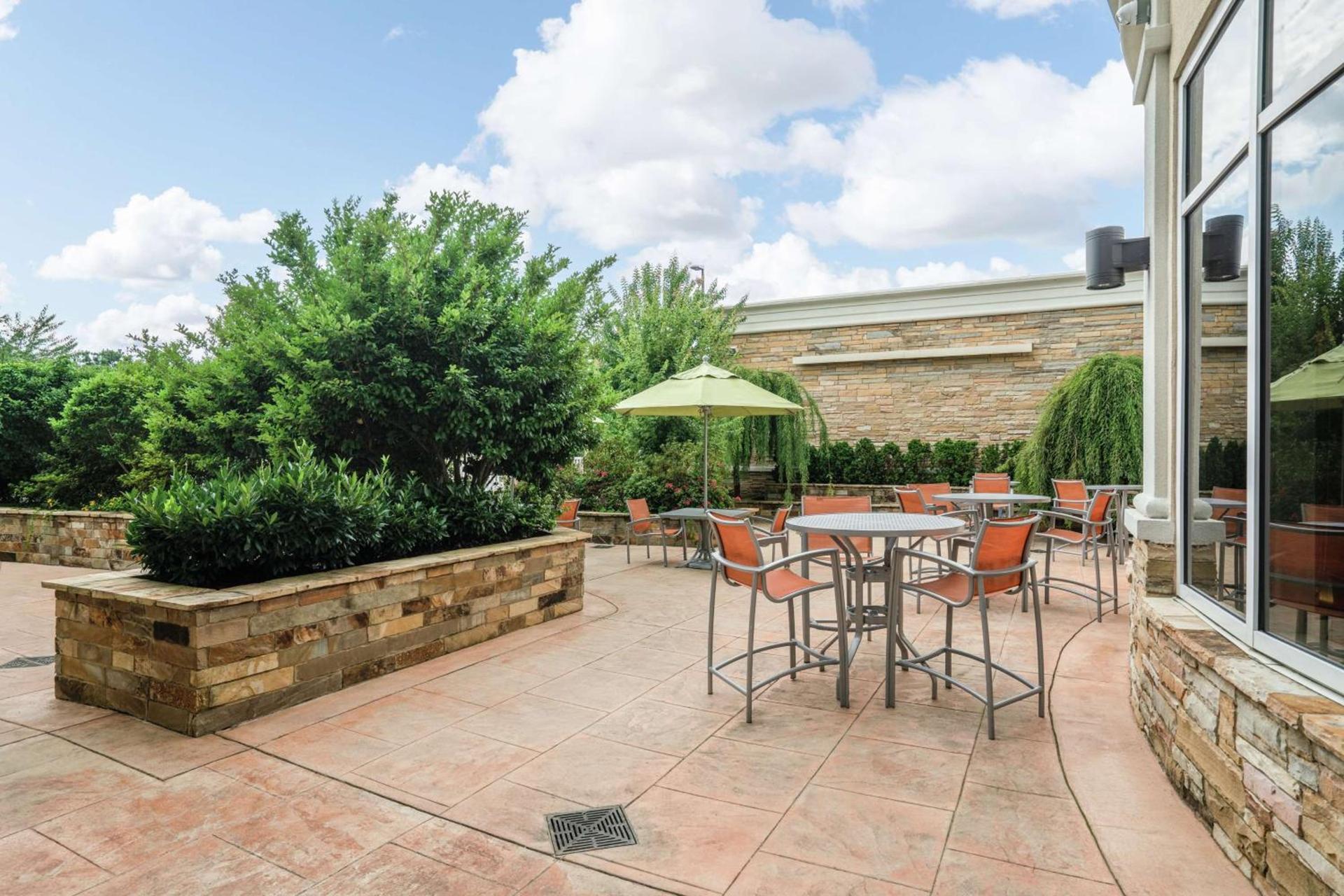 Hilton Garden Inn Dalton photo 2