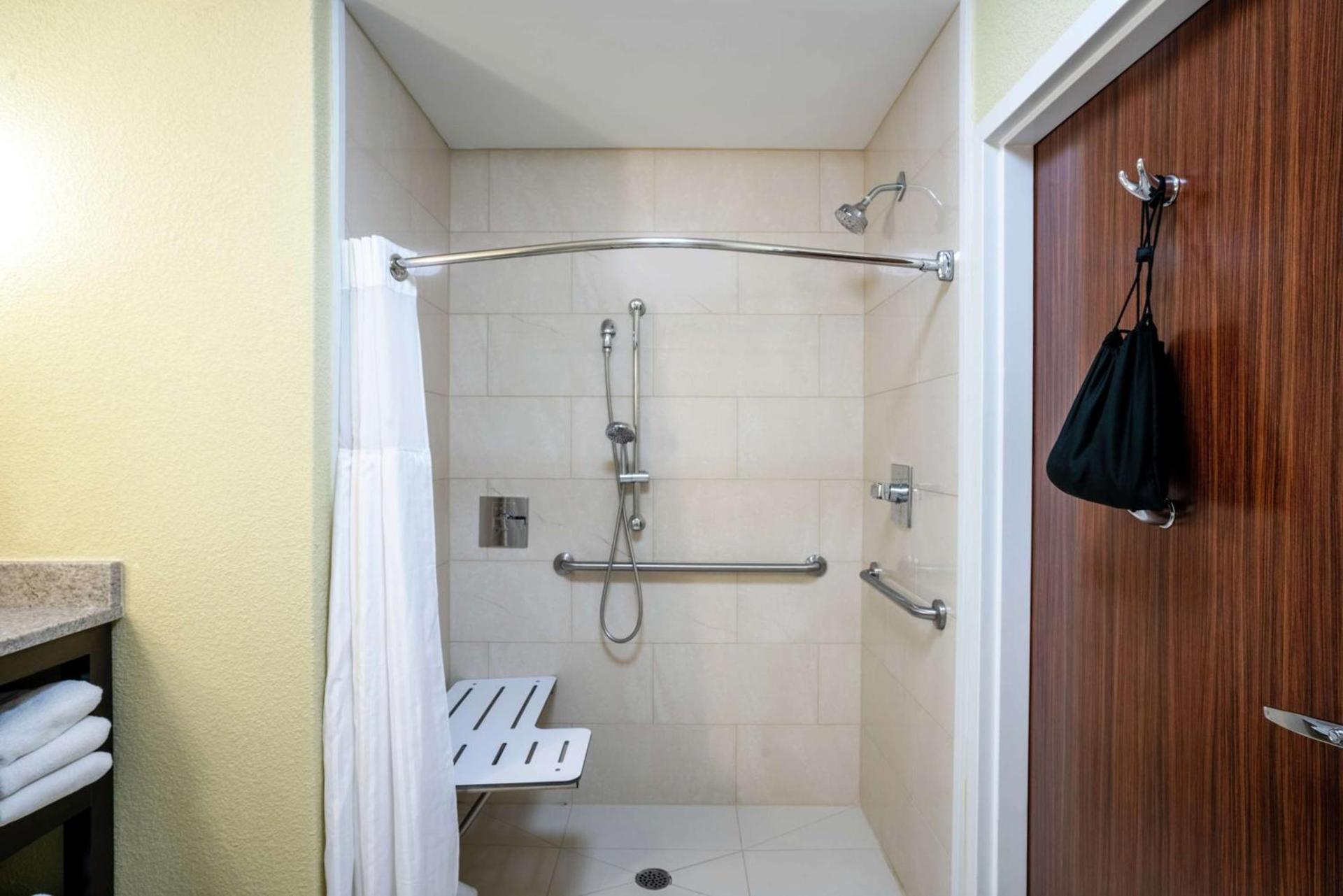 Hilton Garden Inn Dalton photo 25