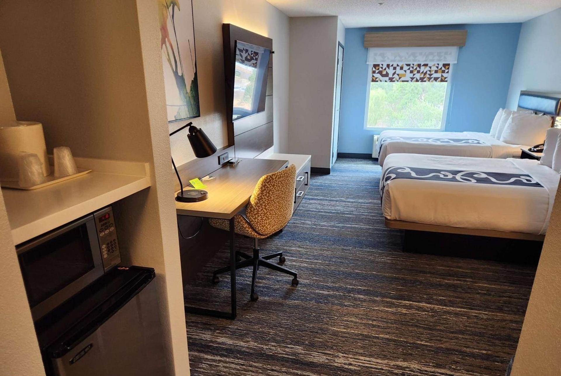 La Quinta by Wyndham Warner Robins - Robins AFB photo 28