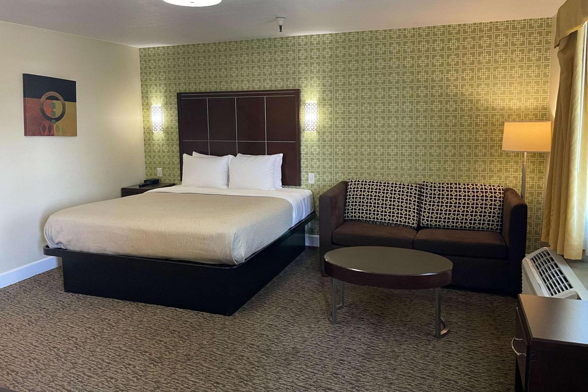 Quality Inn Ontario Airport Convention Center photo 22