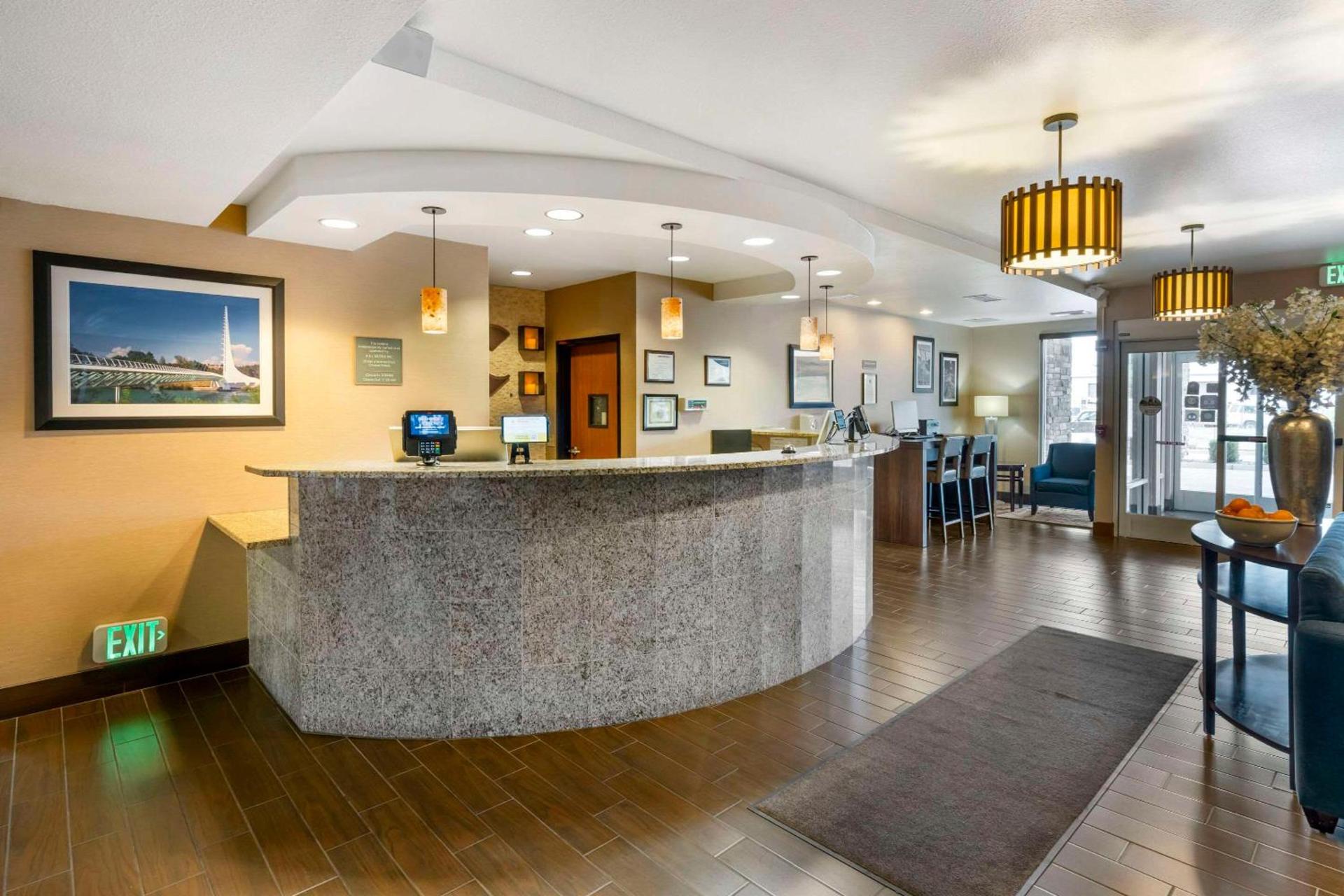Comfort Suites Redding - Shasta Lake photo 5