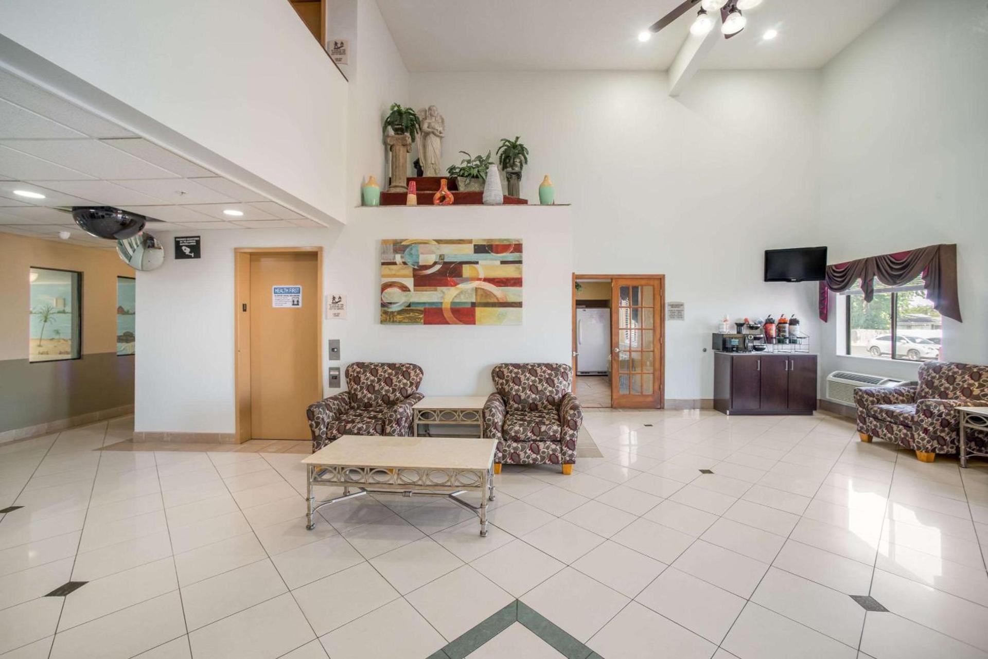 Quality Inn O'Fallon IL - St Louis photo 16