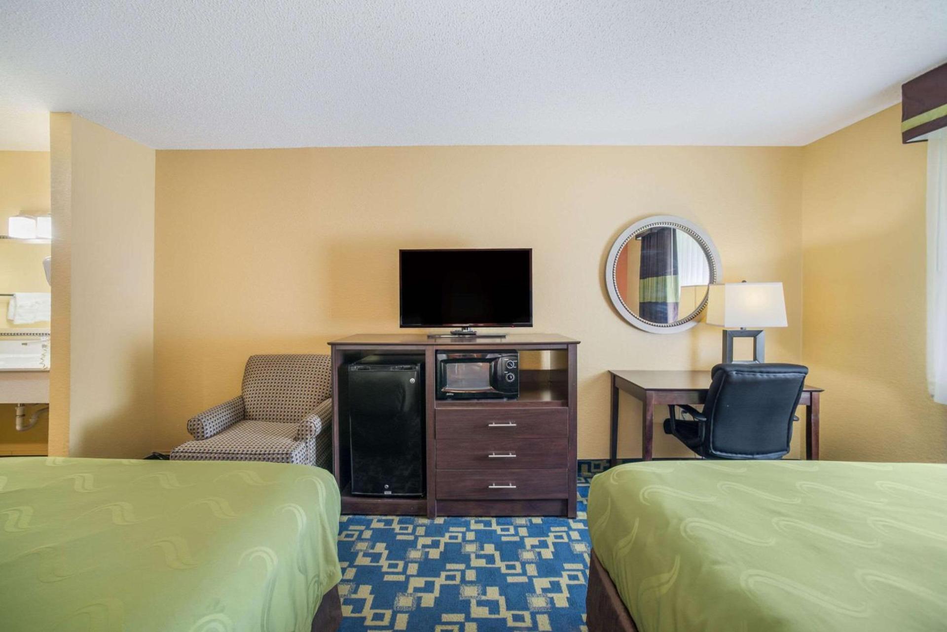 Quality Inn O'Fallon IL - St Louis photo 26