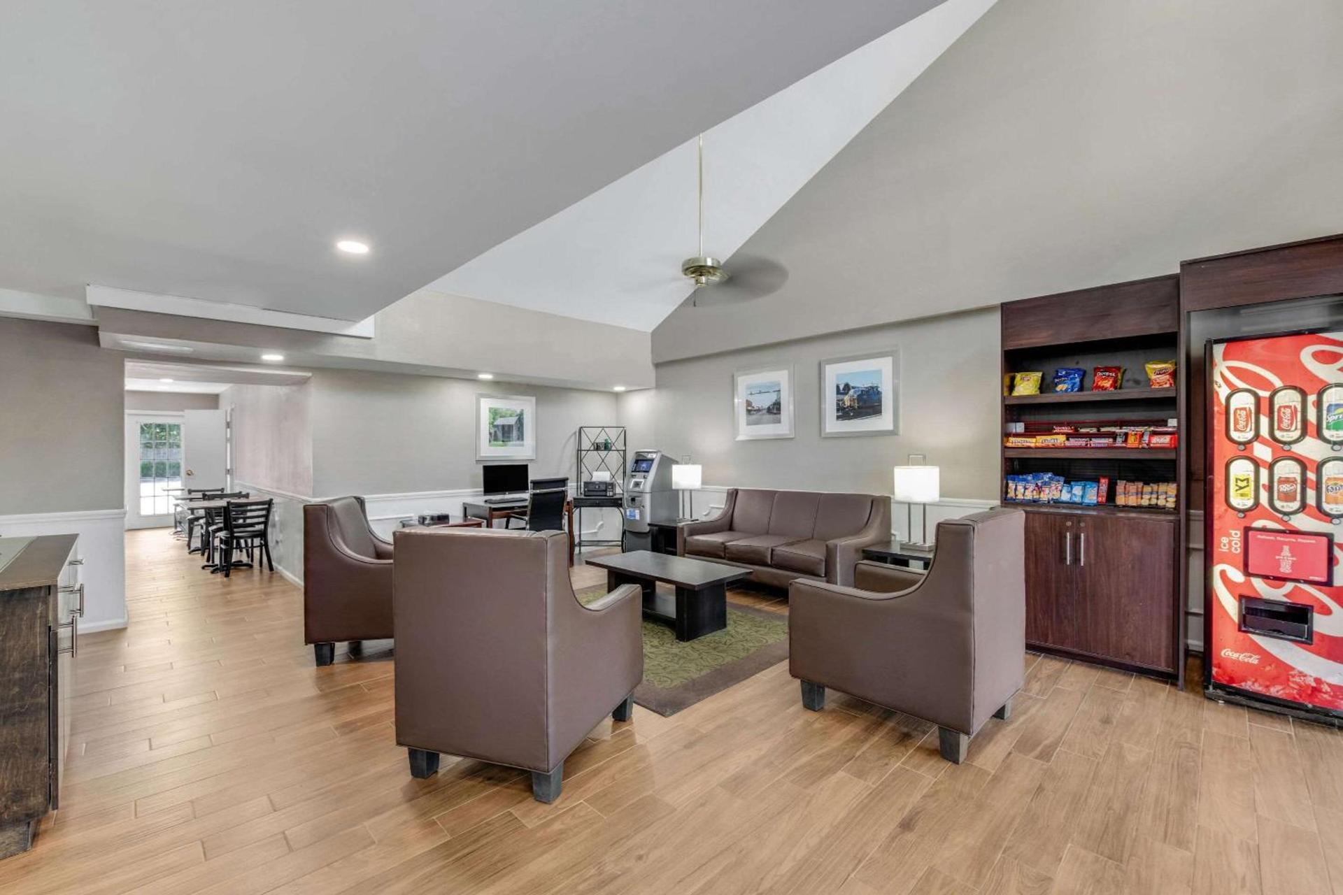 Quality Inn Laurinburg photo 5