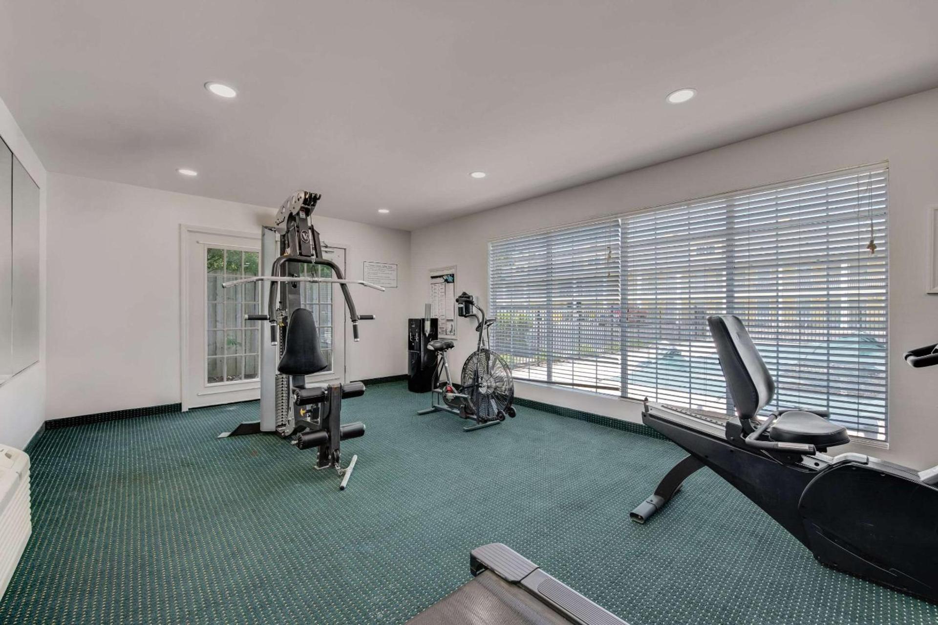 Quality Inn Laurinburg photo 8