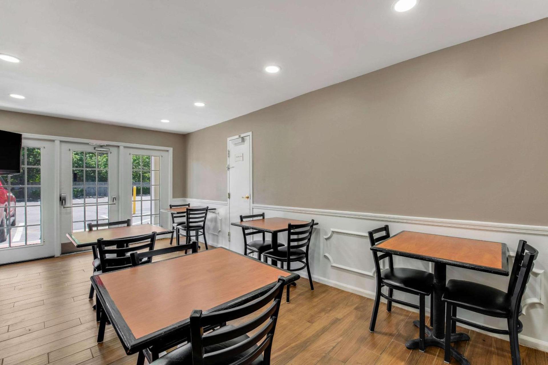 Quality Inn Laurinburg photo 12