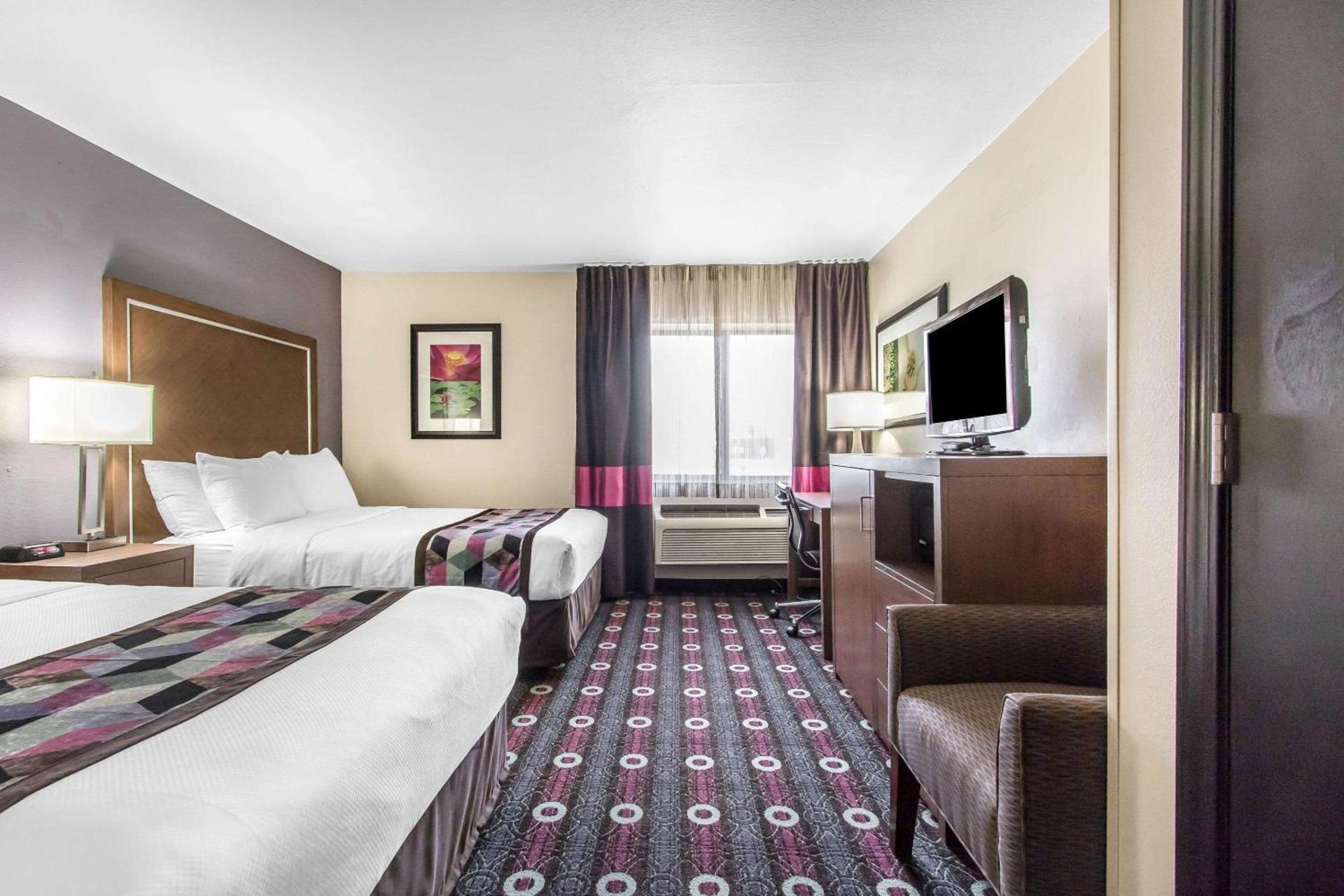 Comfort Inn Tulsa Midtown photo 14