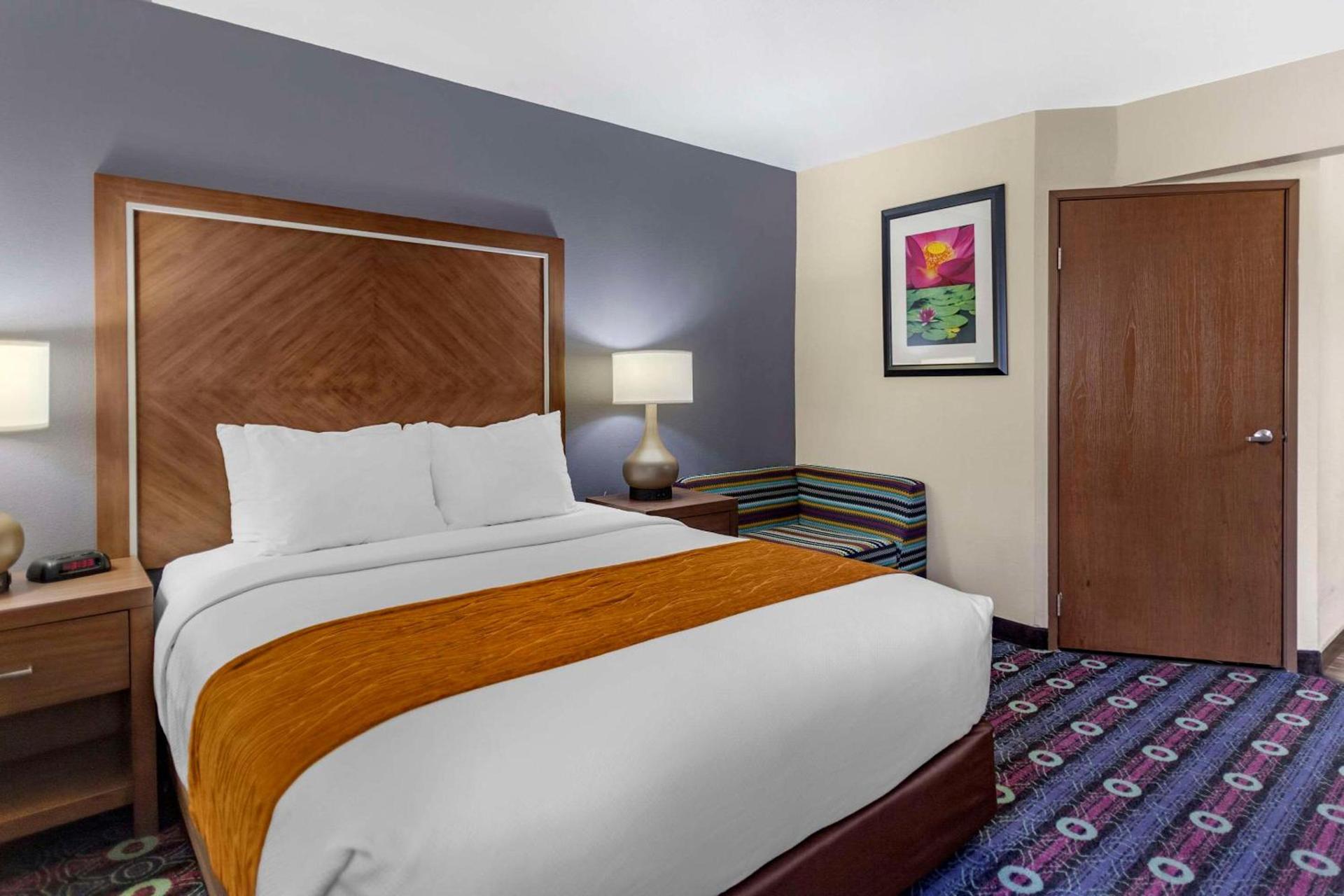 Comfort Inn Tulsa Midtown photo 24