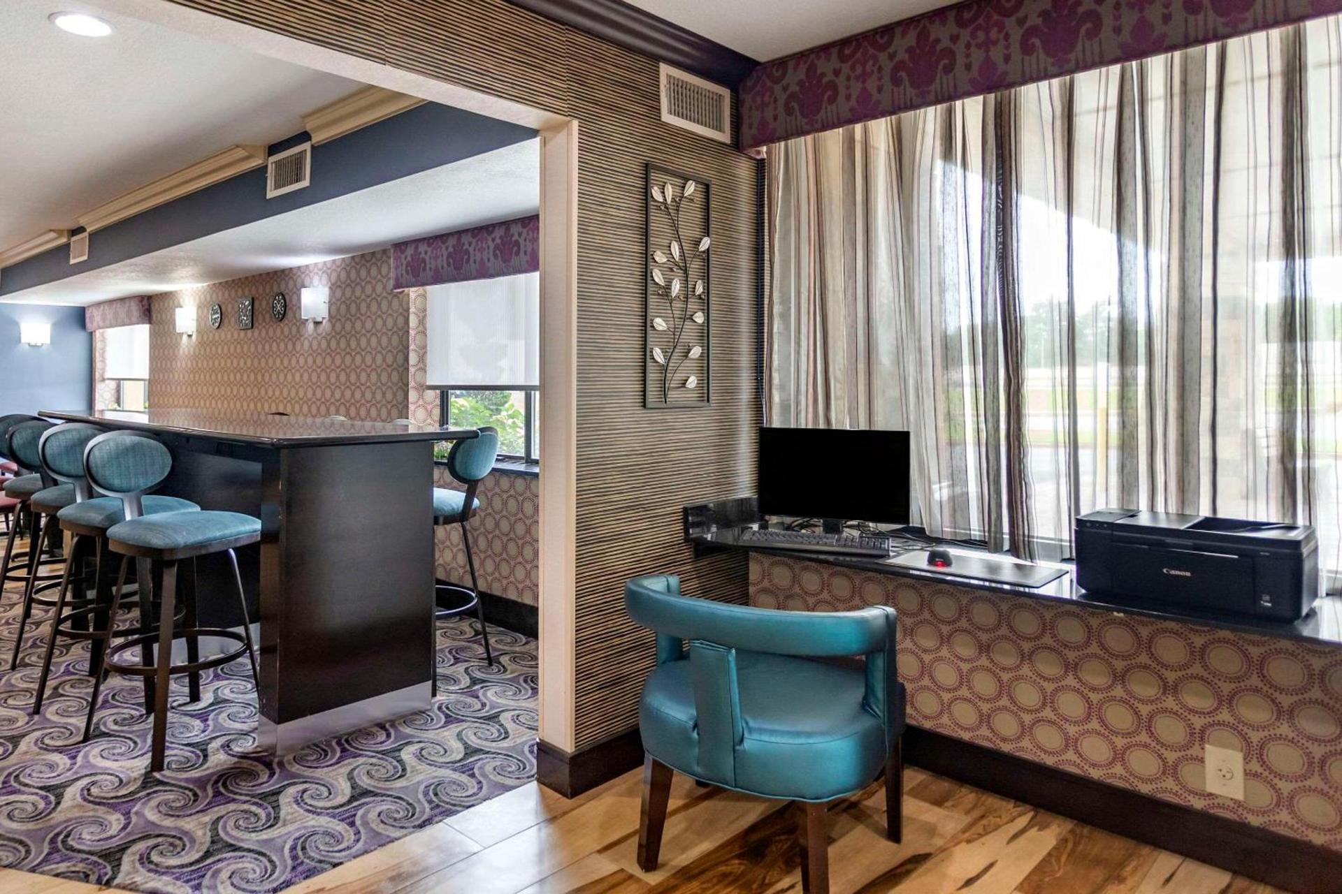 Comfort Inn Tulsa Midtown photo 28