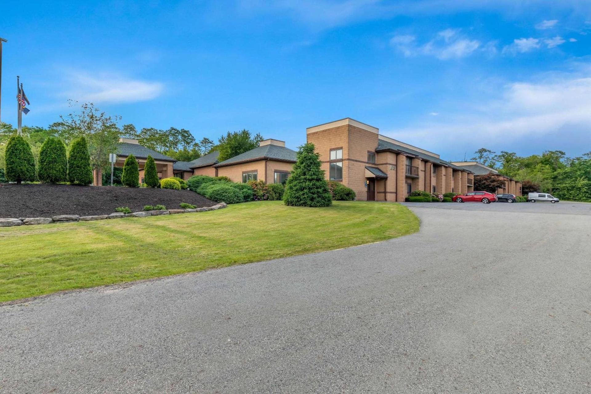 Comfort Inn Pocono Lakes Region photo 4