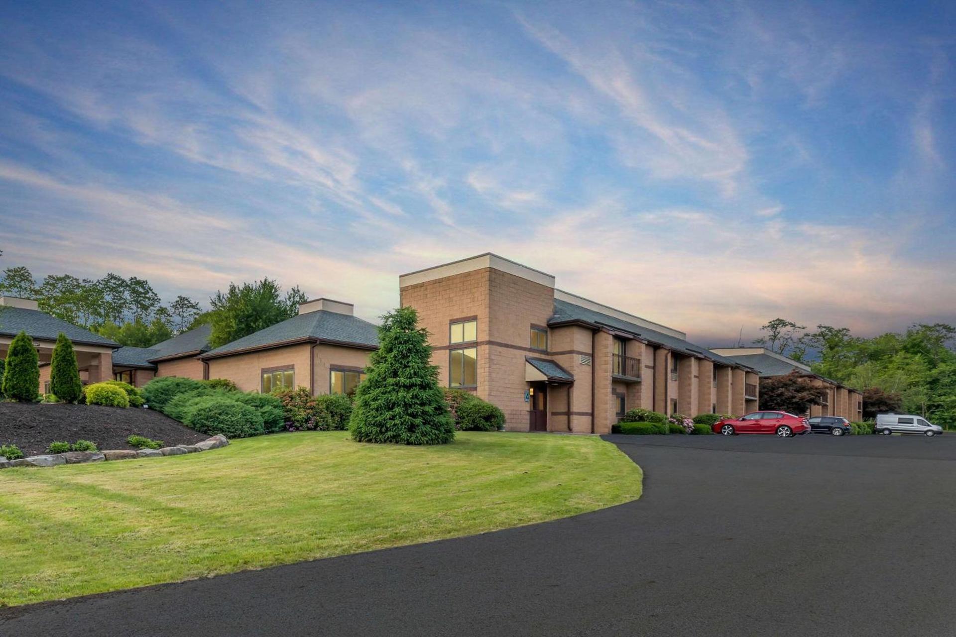 Comfort Inn Pocono Lakes Region photo 6