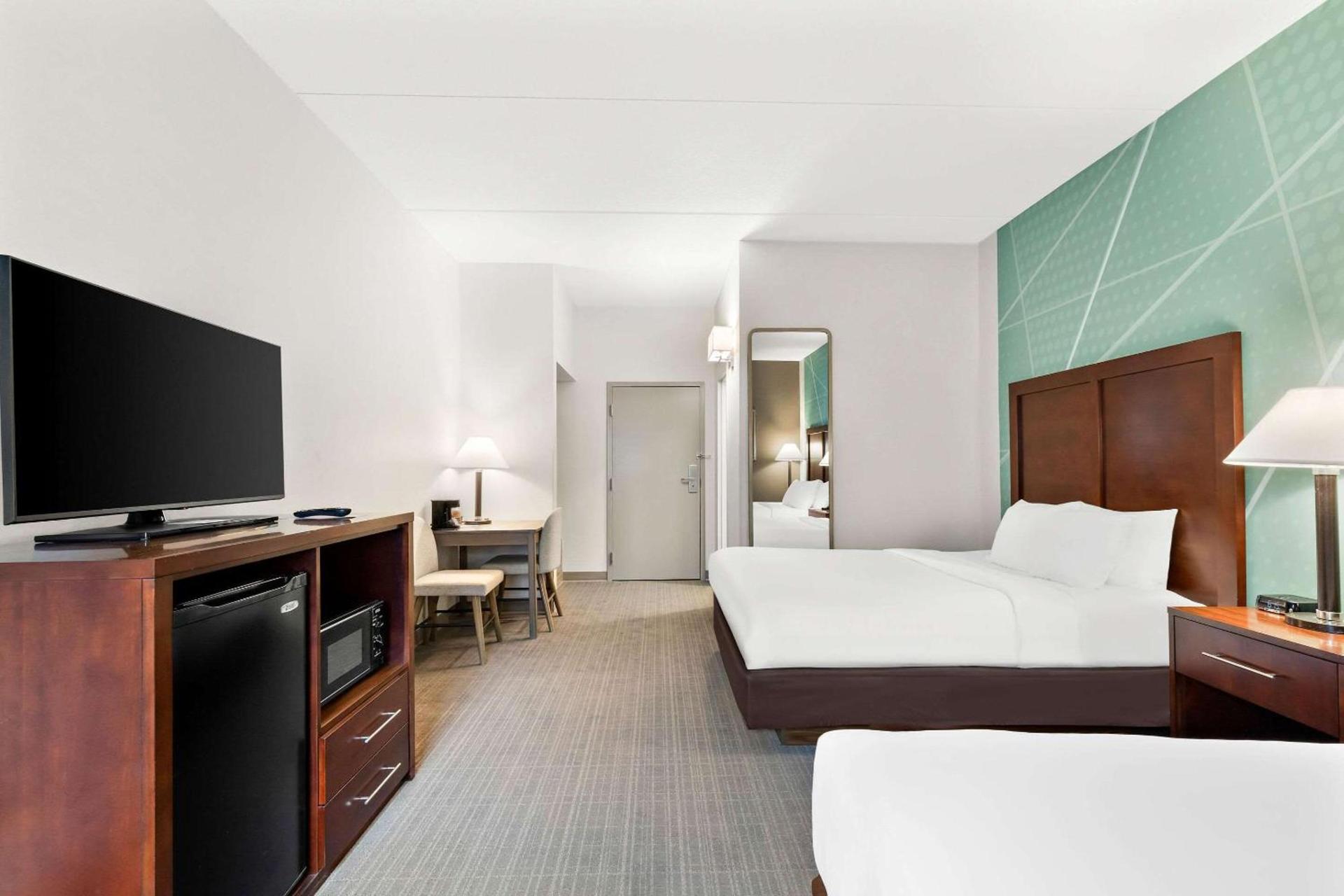 Comfort Inn Pocono Lakes Region photo 12