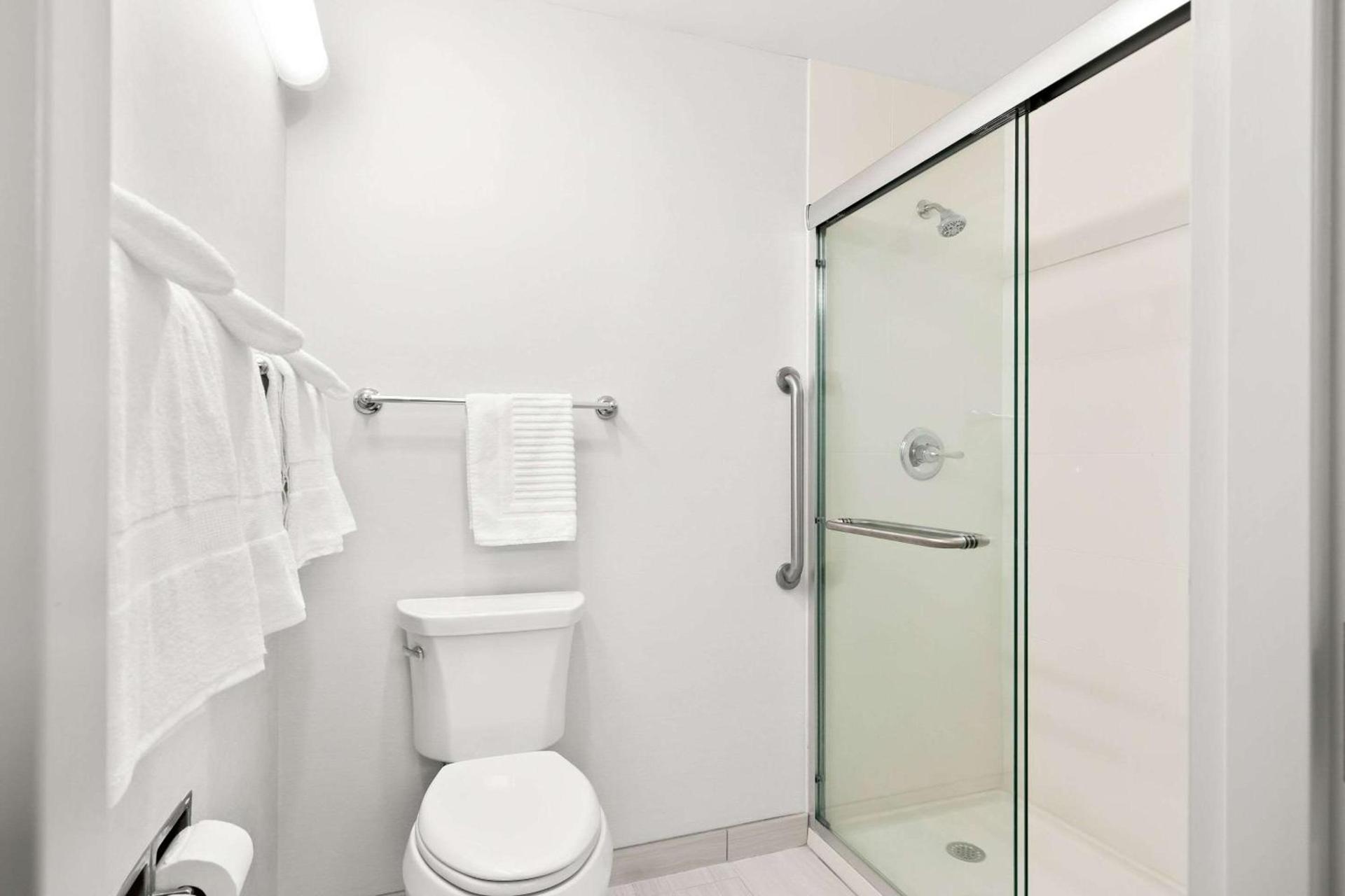 Comfort Inn Pocono Lakes Region photo 18