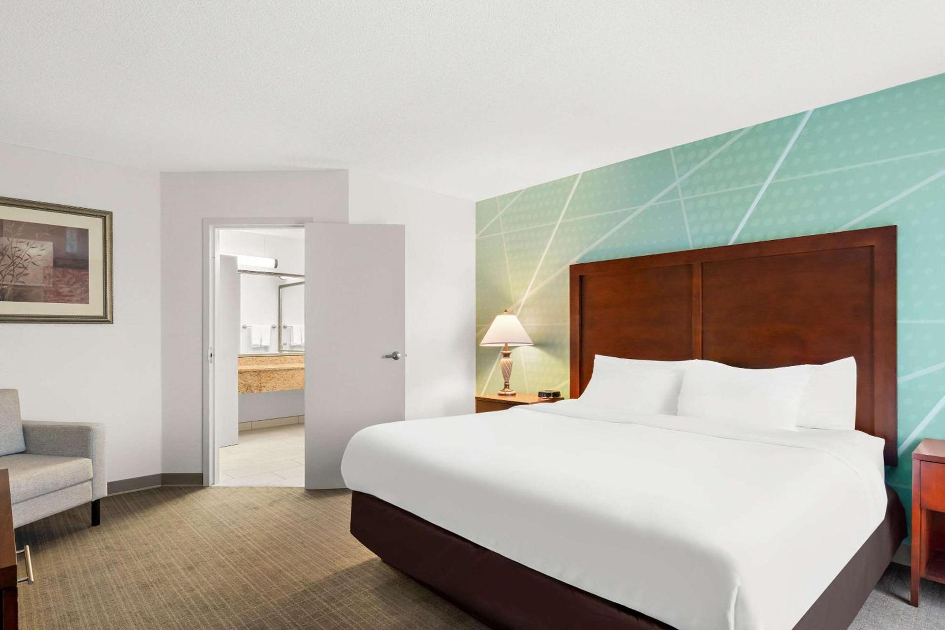 Comfort Inn Pocono Lakes Region photo 22