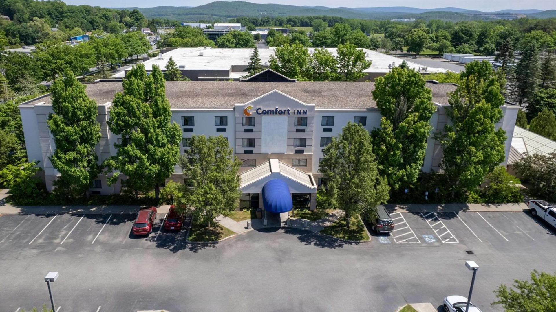 Comfort Inn White River Junction photo 5