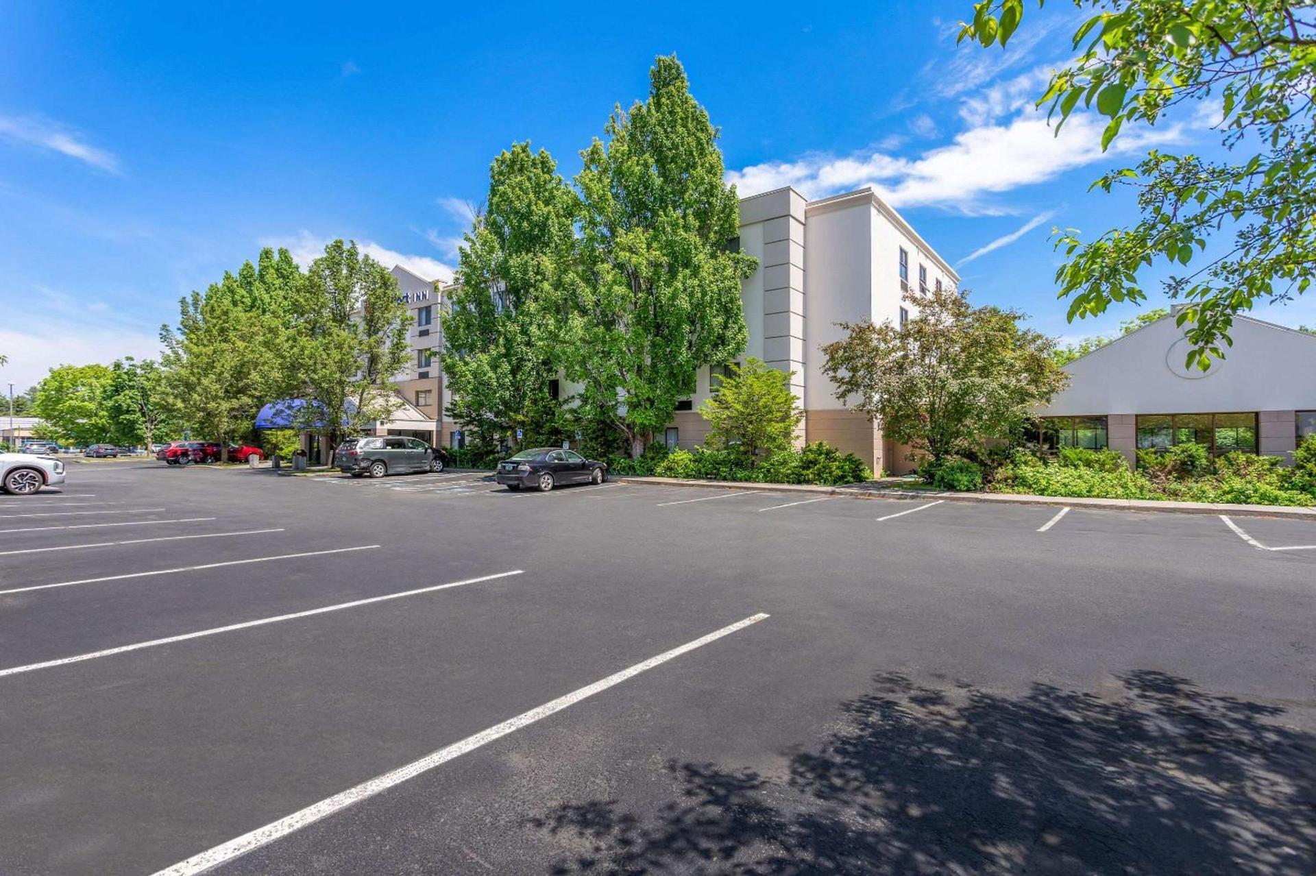 Comfort Inn White River Junction photo 3