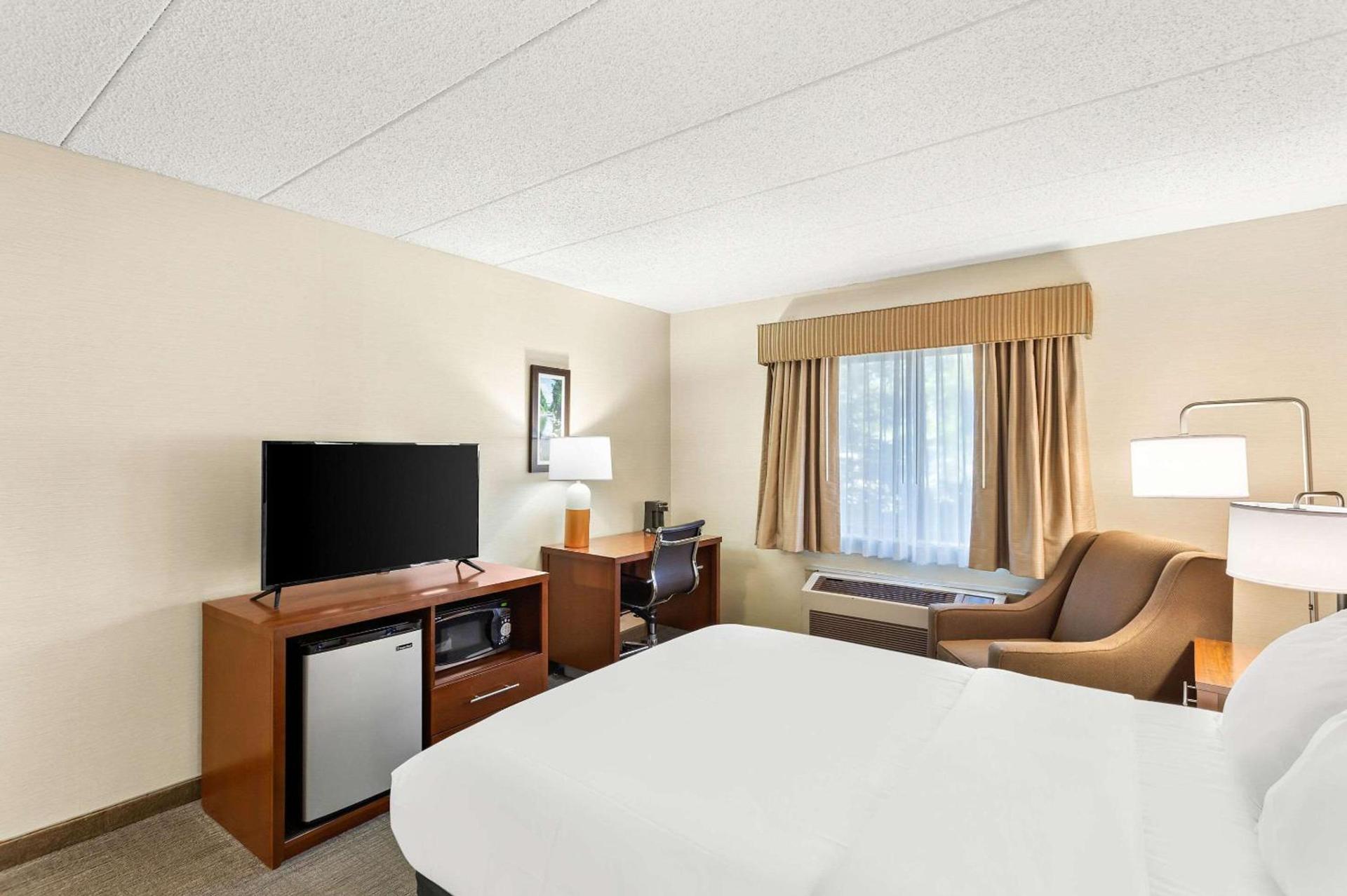 Comfort Inn White River Junction photo 21