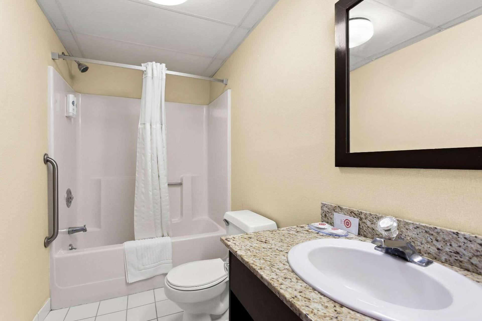 Comfort Inn White River Junction photo 29