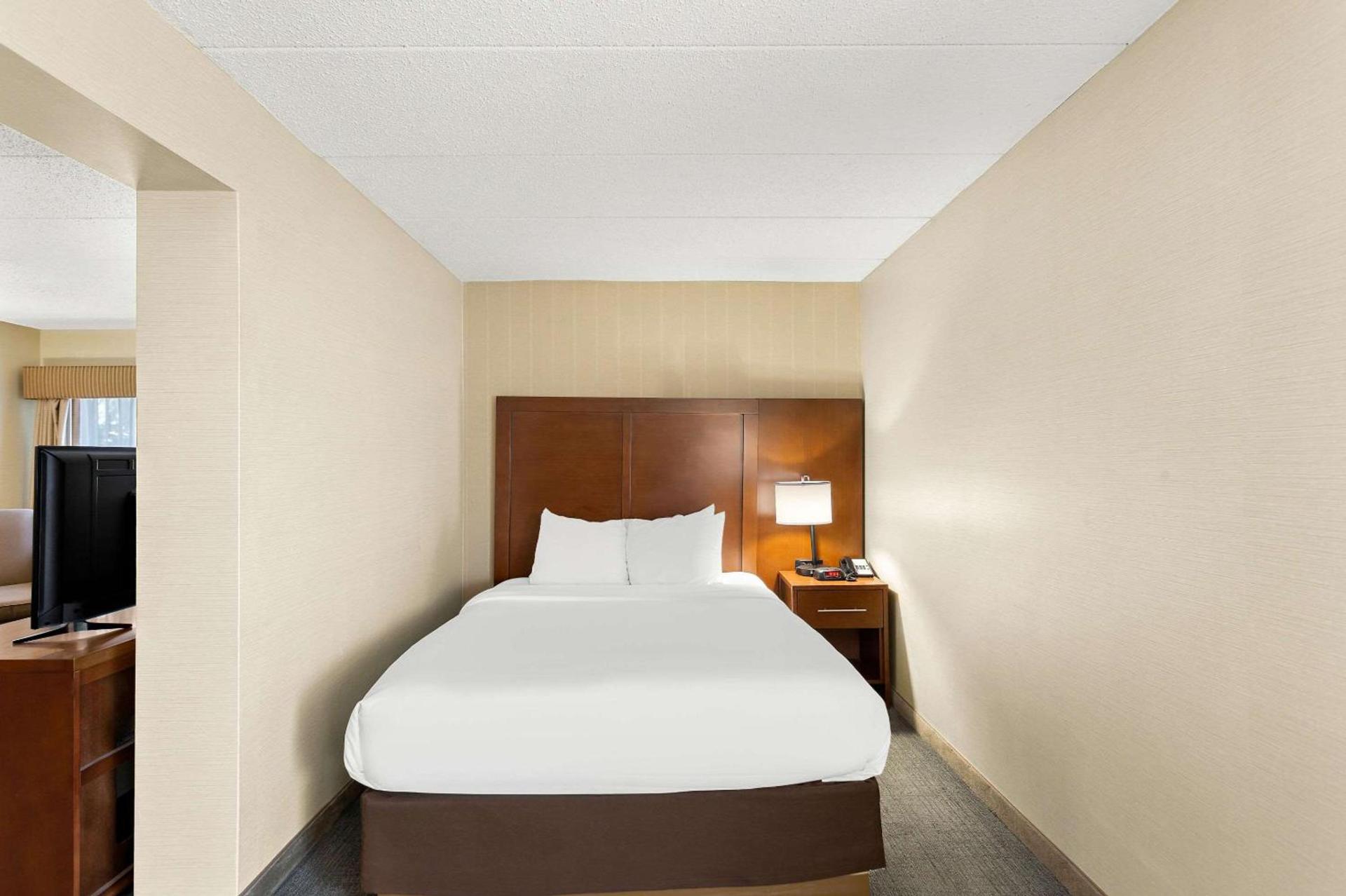 Comfort Inn White River Junction photo 33