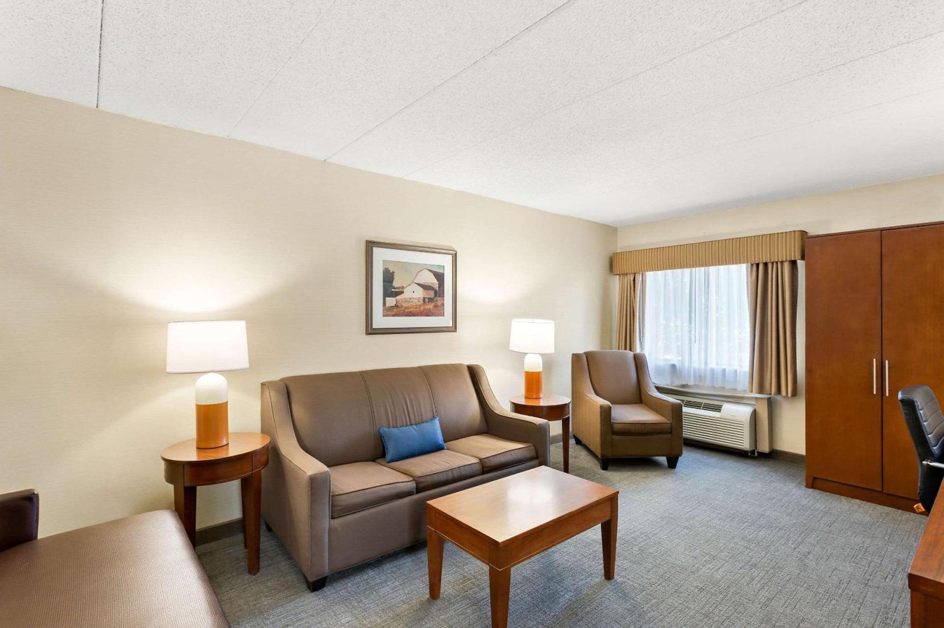 Comfort Inn White River Junction photo 35