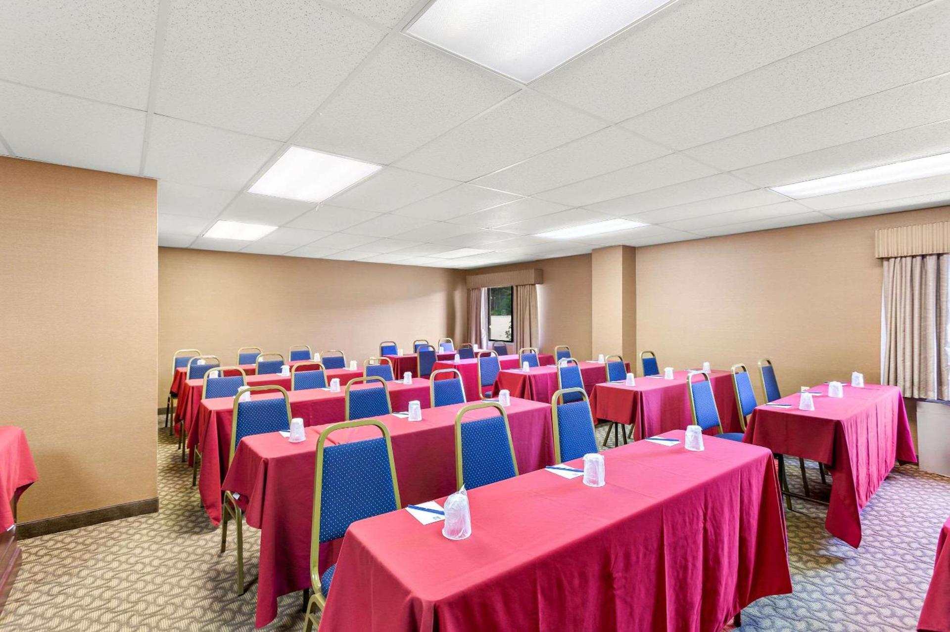 Comfort Inn White River Junction photo 40