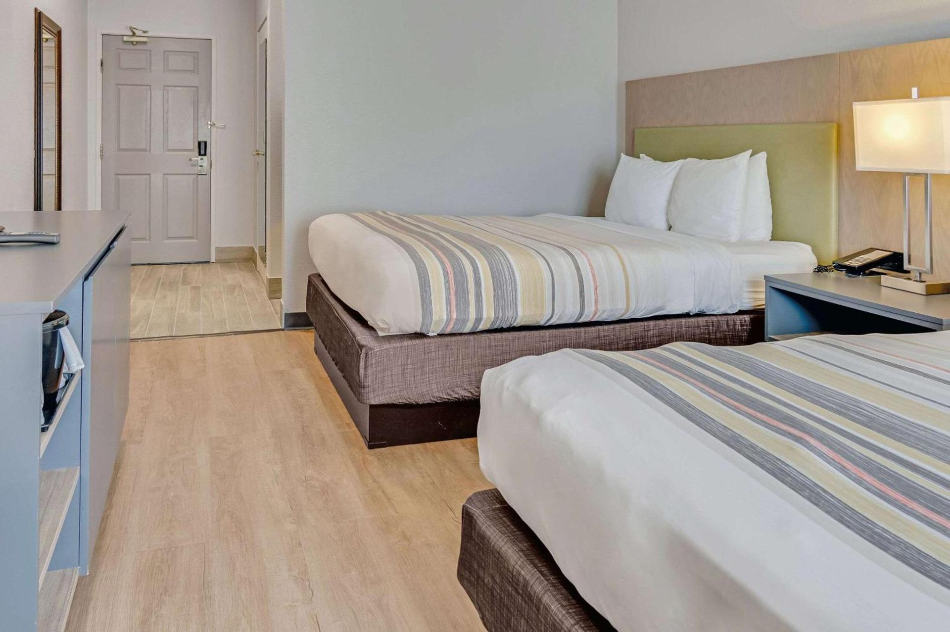 Country Inn & Suites by Radisson, Grand Rapids Airport, MI photo 15