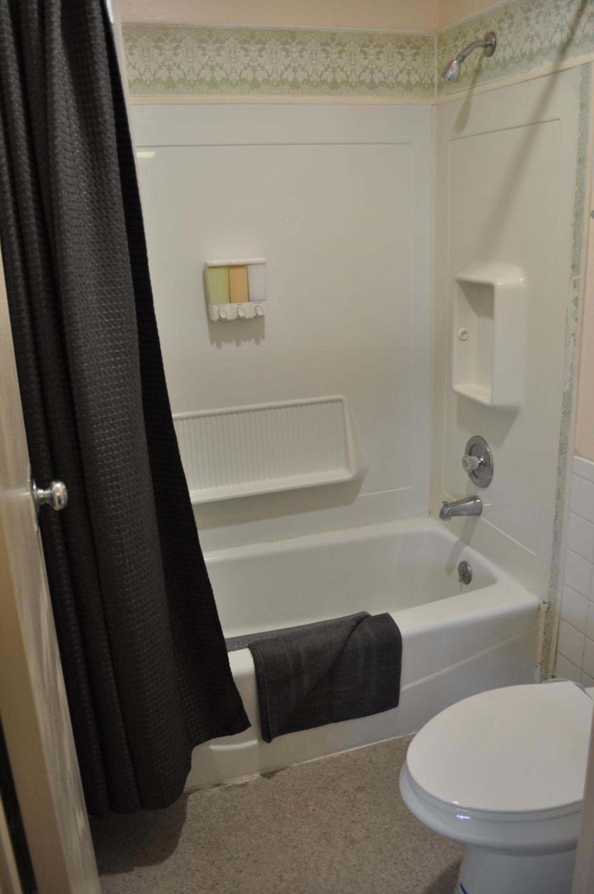 Coast Riders Inn photo 48