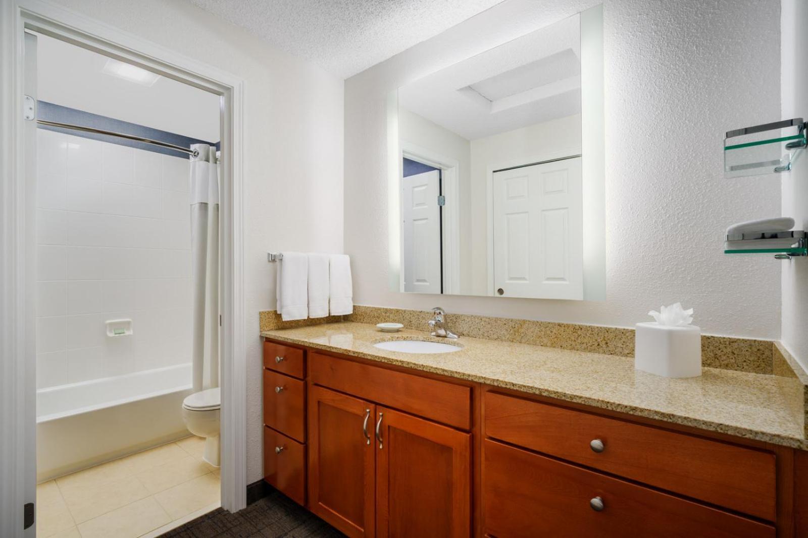 Residence Inn by Marriott Seattle Northeast Bothell photo 31