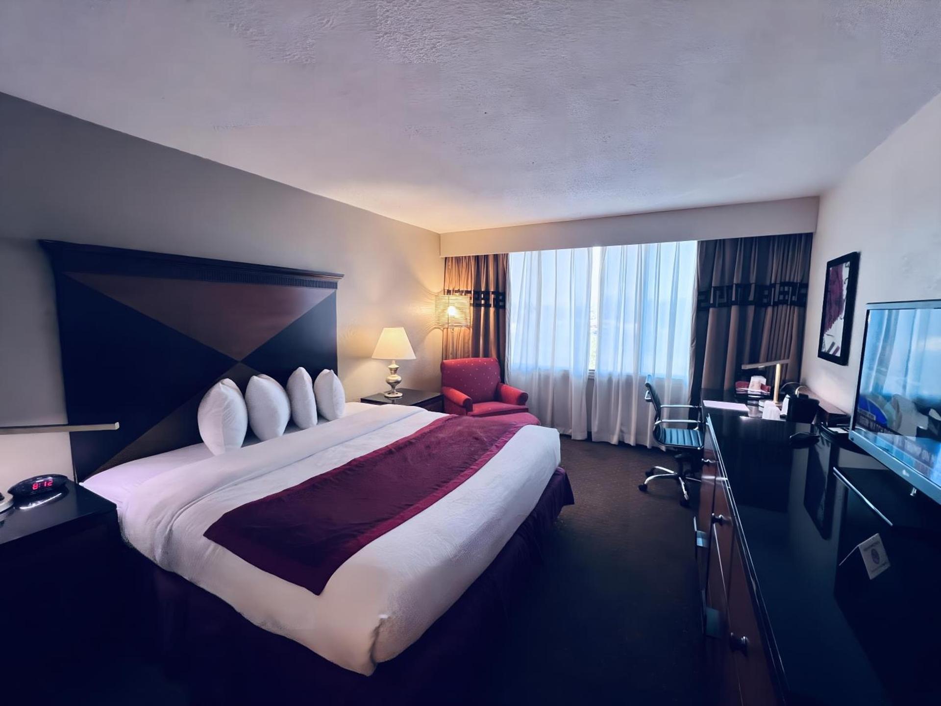 Indy Hotel photo 3