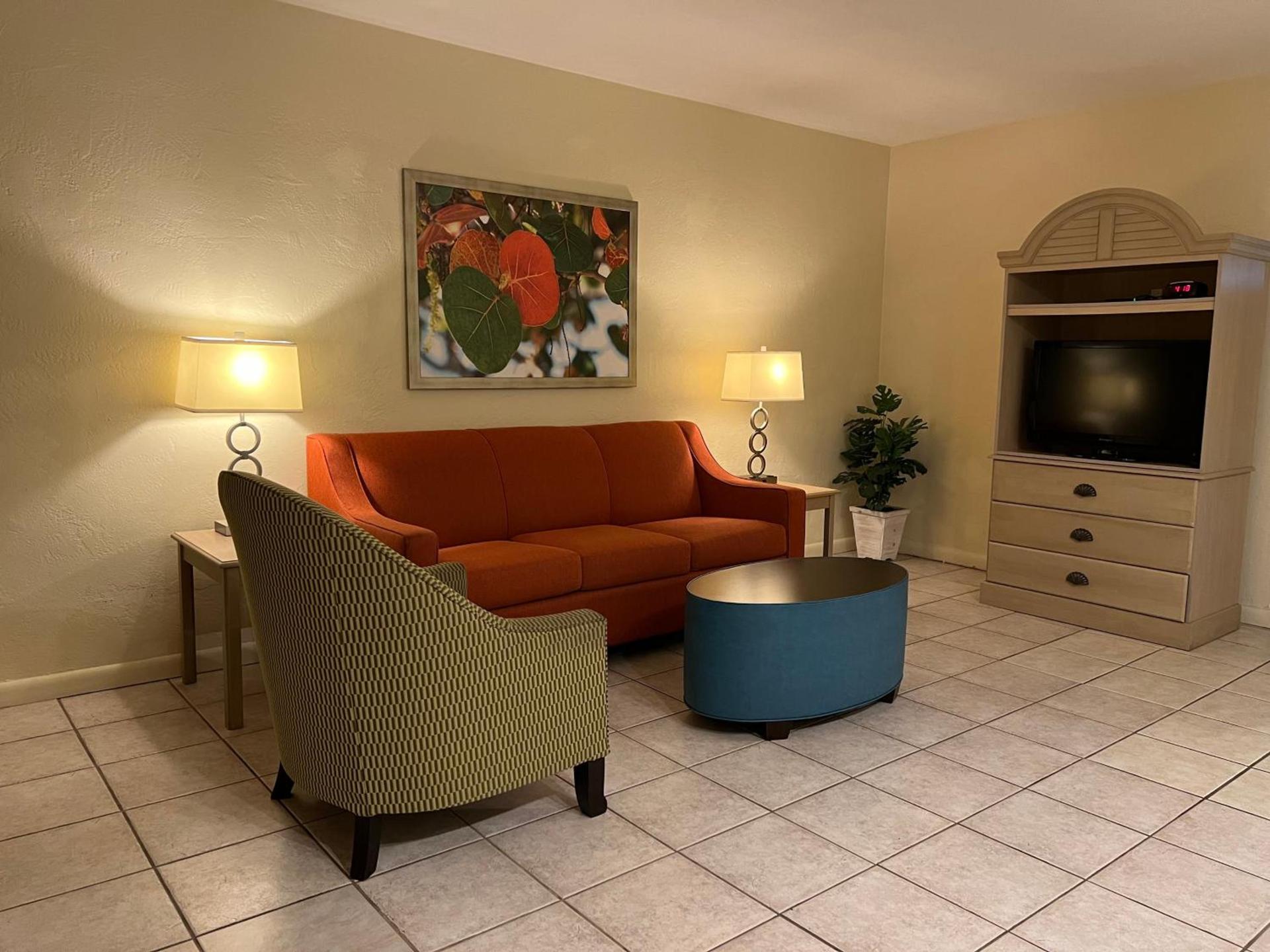 Enchanted Isle Hollywood Beach Resort photo 13