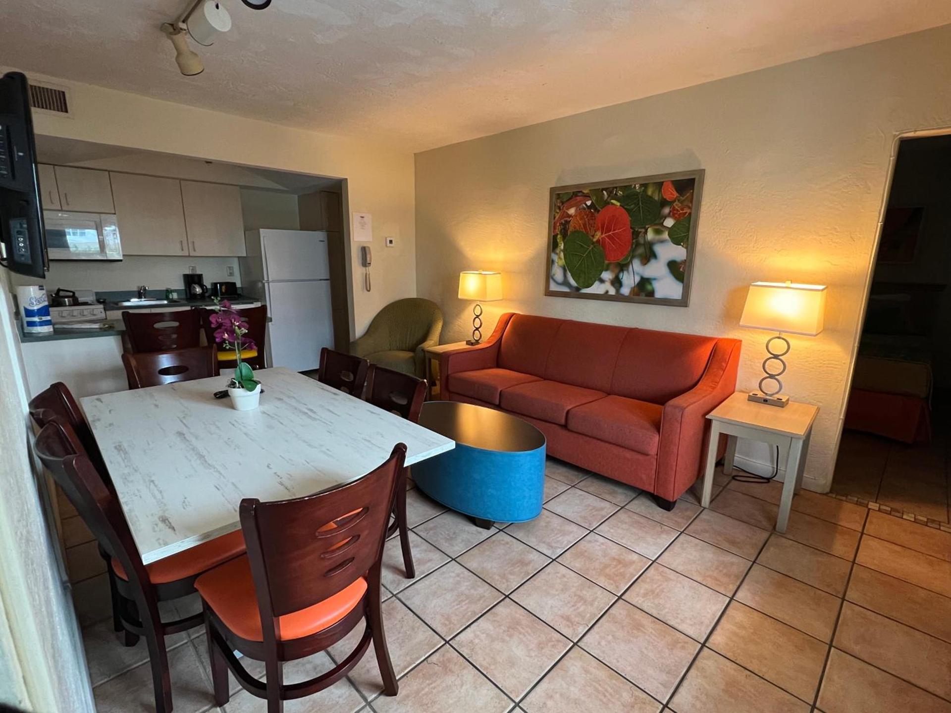 Enchanted Isle Hollywood Beach Resort photo 25