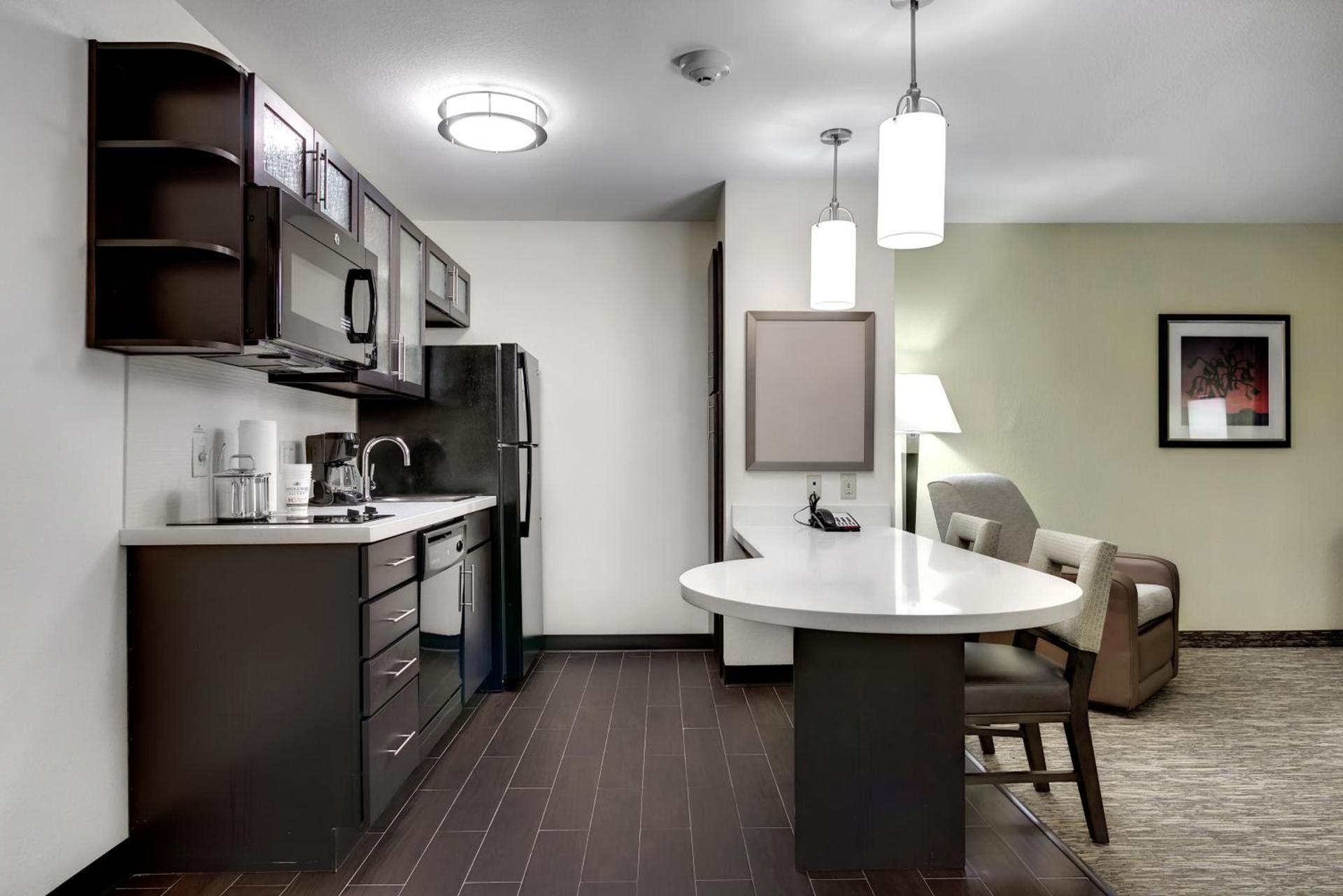 Candlewood Suites Waco by IHG photo 11