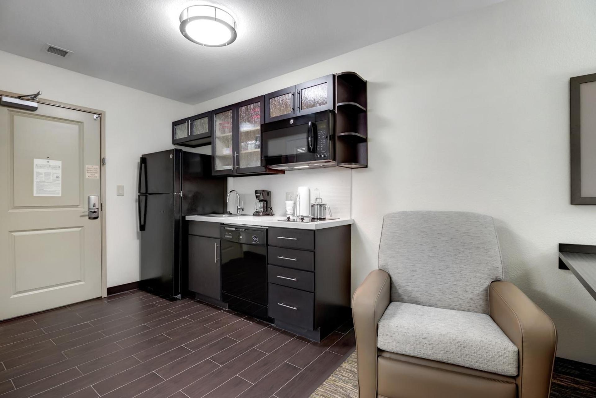 Candlewood Suites Waco by IHG photo 19
