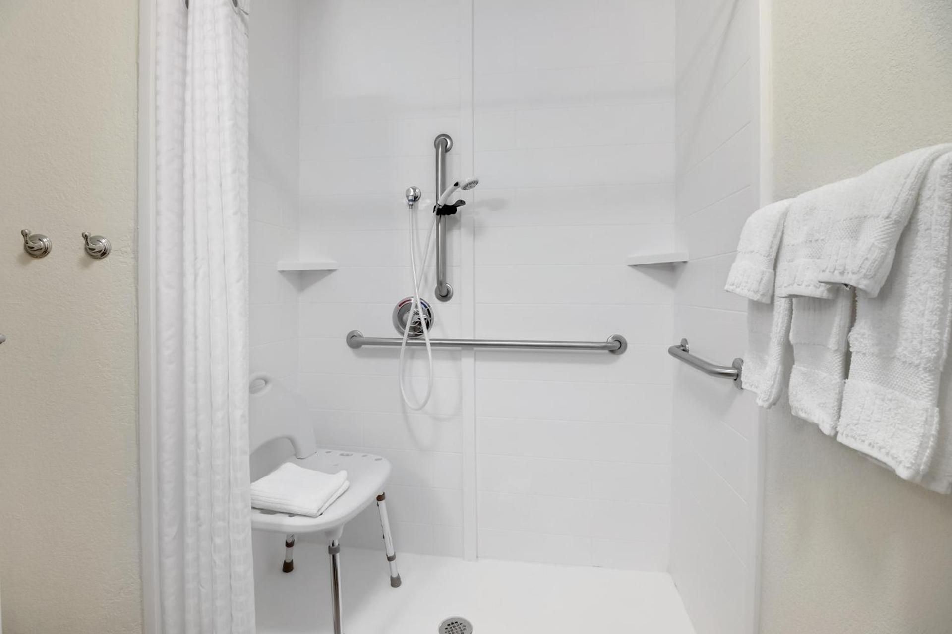 Candlewood Suites Waco by IHG photo 54