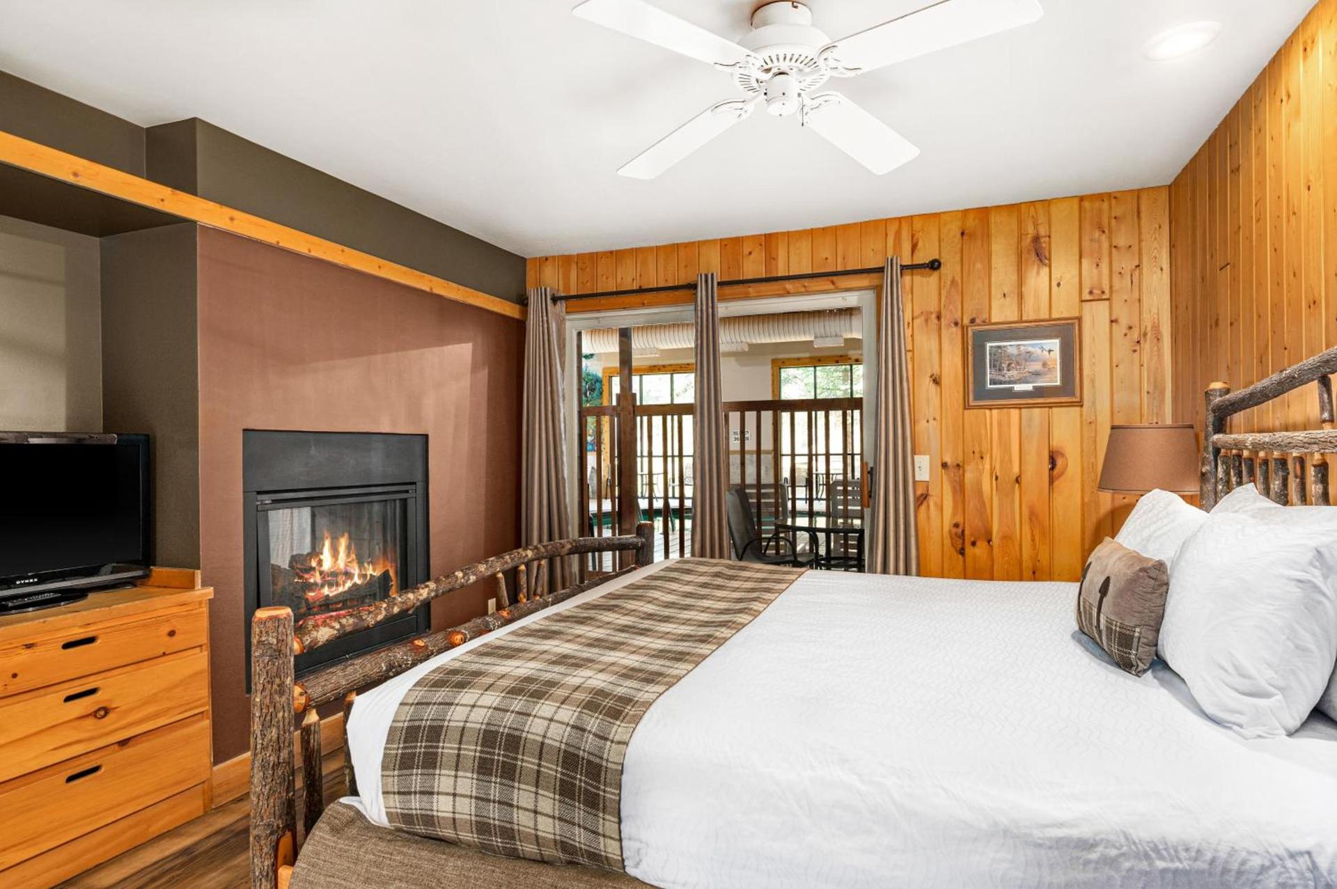 Superior Shores Resort photo 40