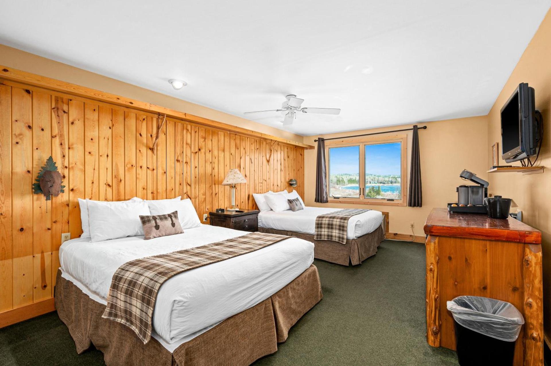 Superior Shores Resort photo 47