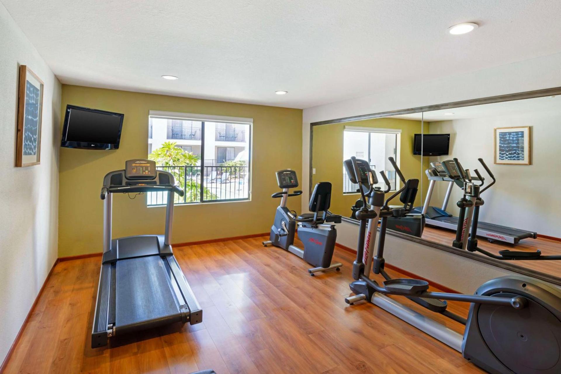 Best Western Posada Royale Hotel & Suites photo 12